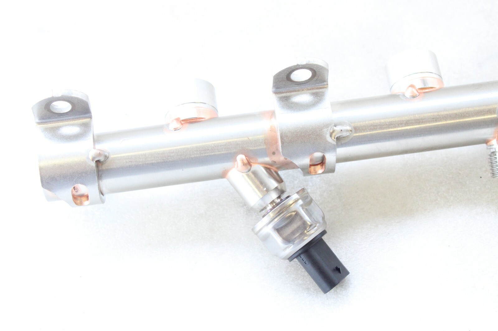 Audi A8 RS6 RS7 Sportback RSQ8 S8 SQ7 SQ8 2019 2020 2021 OEM Fuel Rail Bank 1 - Image 10