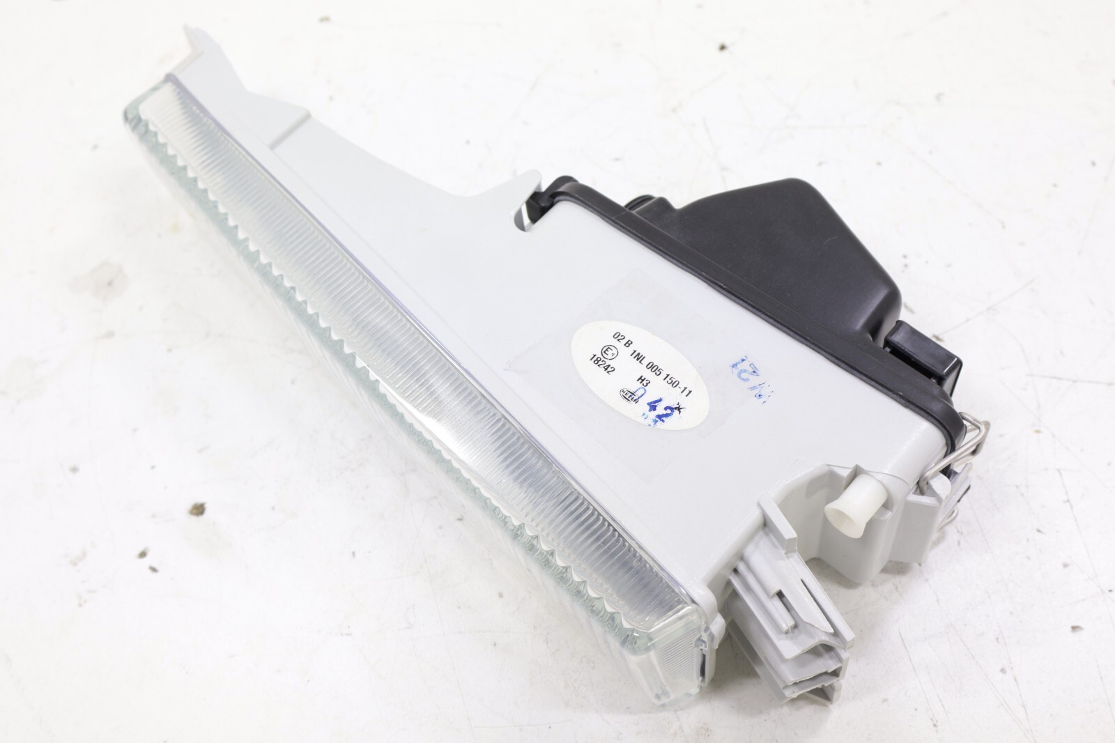 Audi 80 90 Quattro 1991-1995 NEW Hella Fog Light Fog Lamp Front Left - Image 6