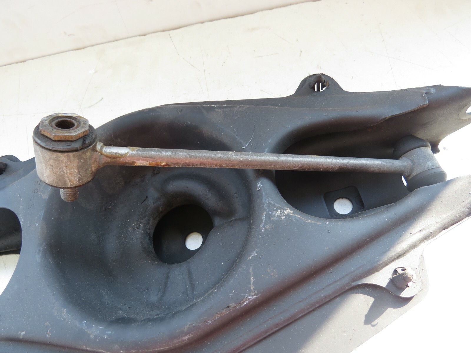 Mercedes-Benz C250 2008-2018 OEM Left Lower Control Arm (With Cover) 2043503506 - Image 6