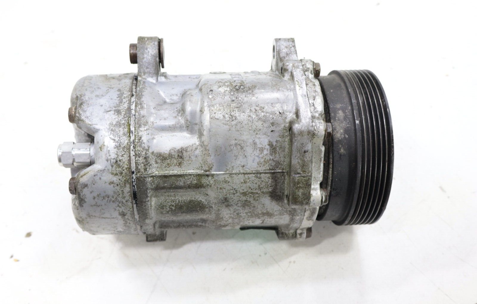 VW Cabrio Golf Jetta Passat 1993-2002 OEM Air Conditioning Compressor w/Clutch – Image 15