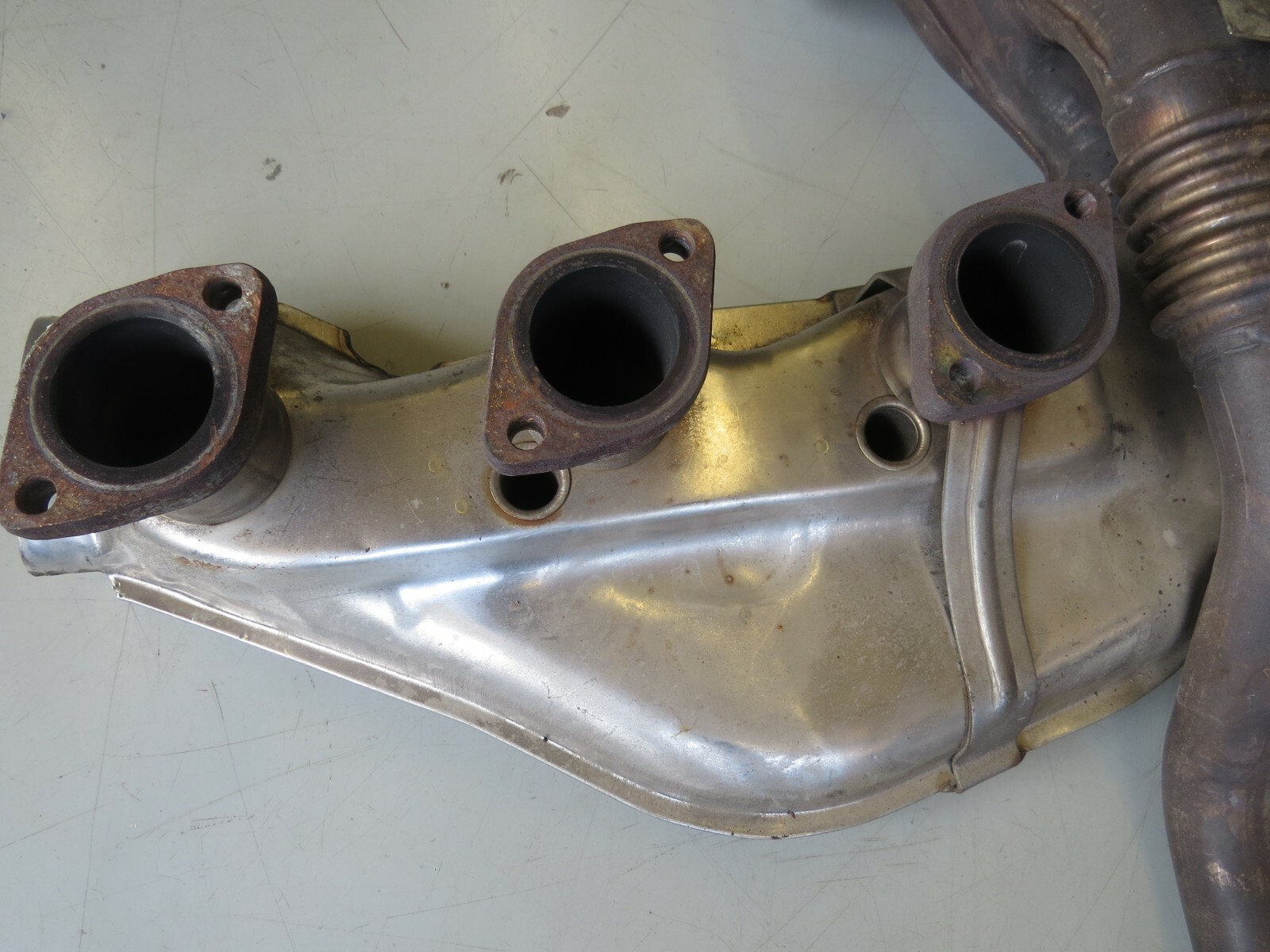 Porsche 911 964 1989 -1994 OEM Heat Exchanger Left or Right – Image 5