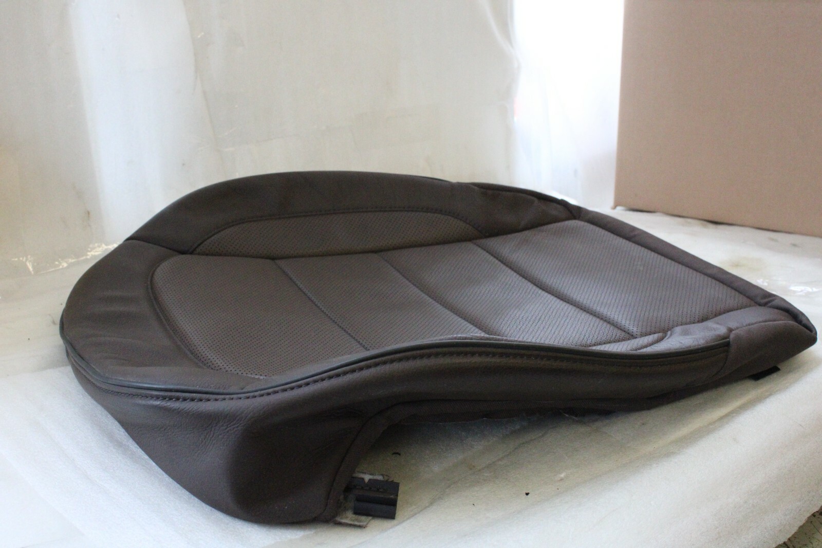 Mercedes-Benz GL350 GL450 GL550 ML350 ML550 2012 2013 OEM Seat Cover Brown – Image 2