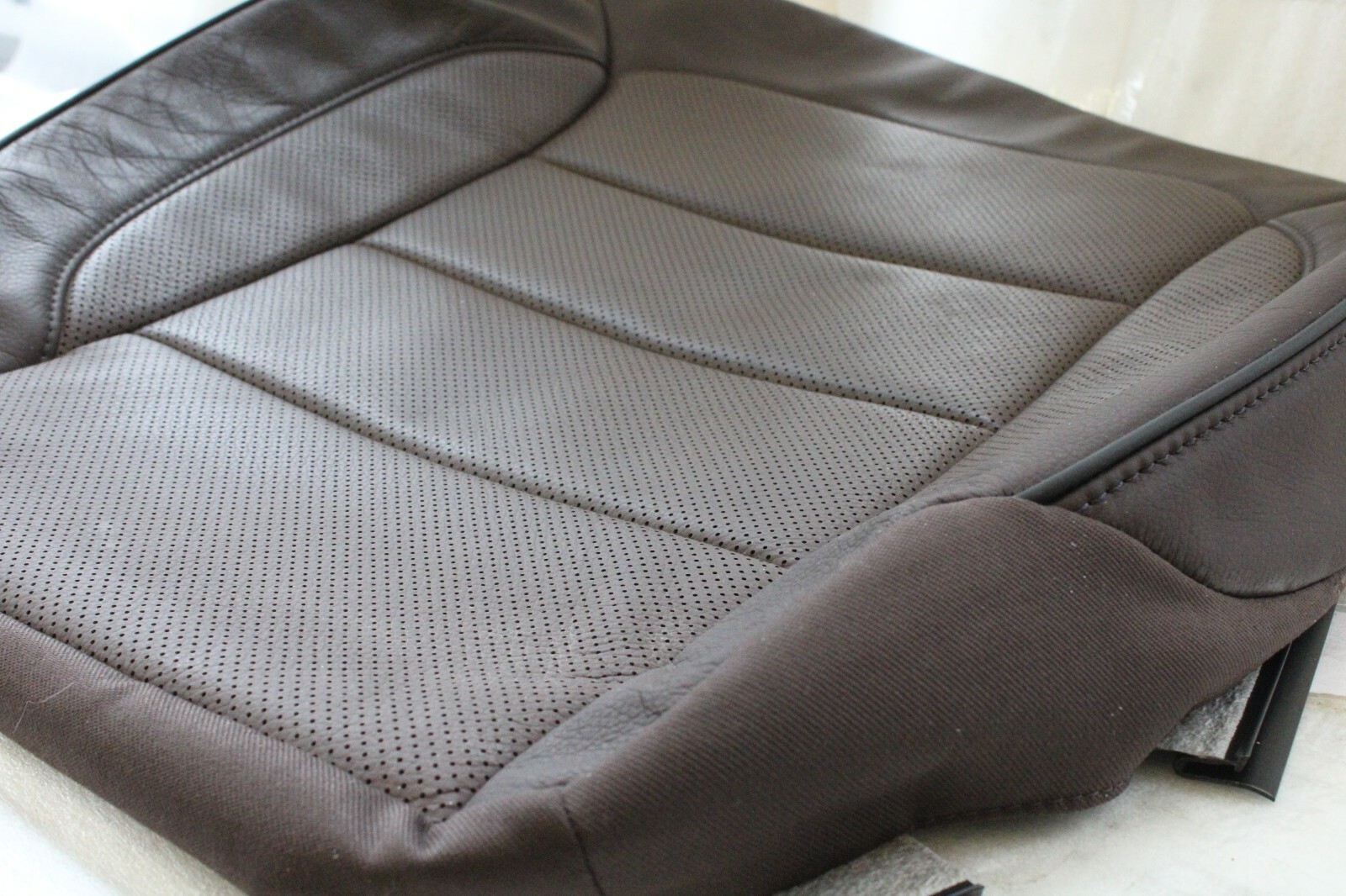 Mercedes-Benz GL350 GL450 GL550 ML350 ML550 2012 2013 OEM Seat Cover Brown – Image 5