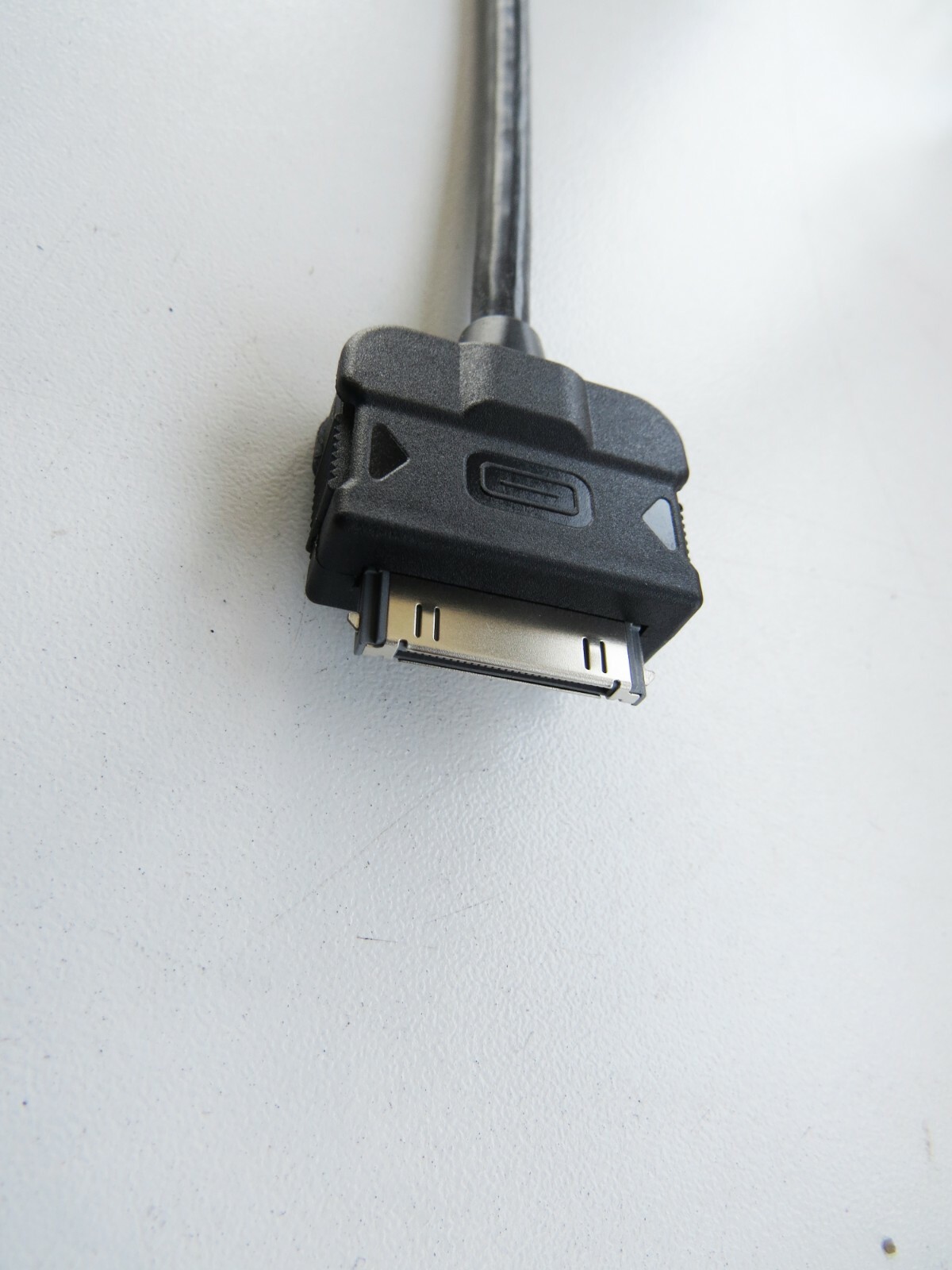 Bentley Continental 2011-2018 OEM MDI Cable - Image 6