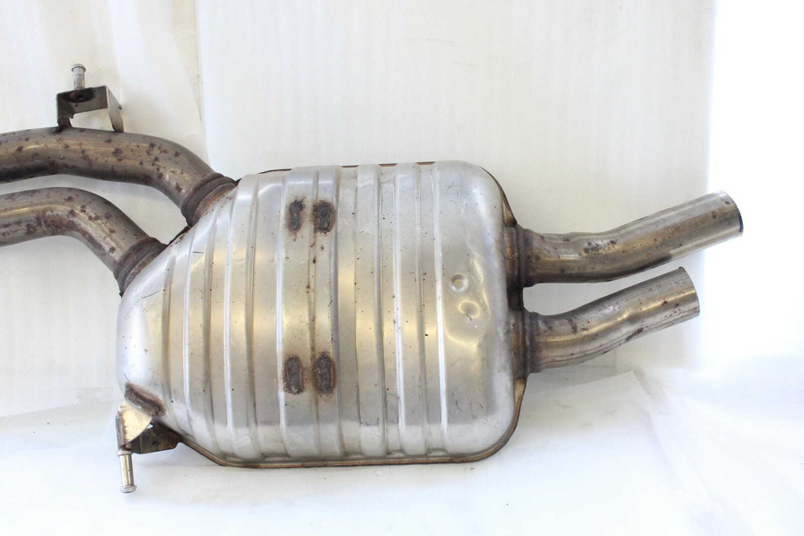 Audi A4 Quattro S4 2010 2011 2012 2013 Left Rear Driver Exhaust Muffler Center - Image 3