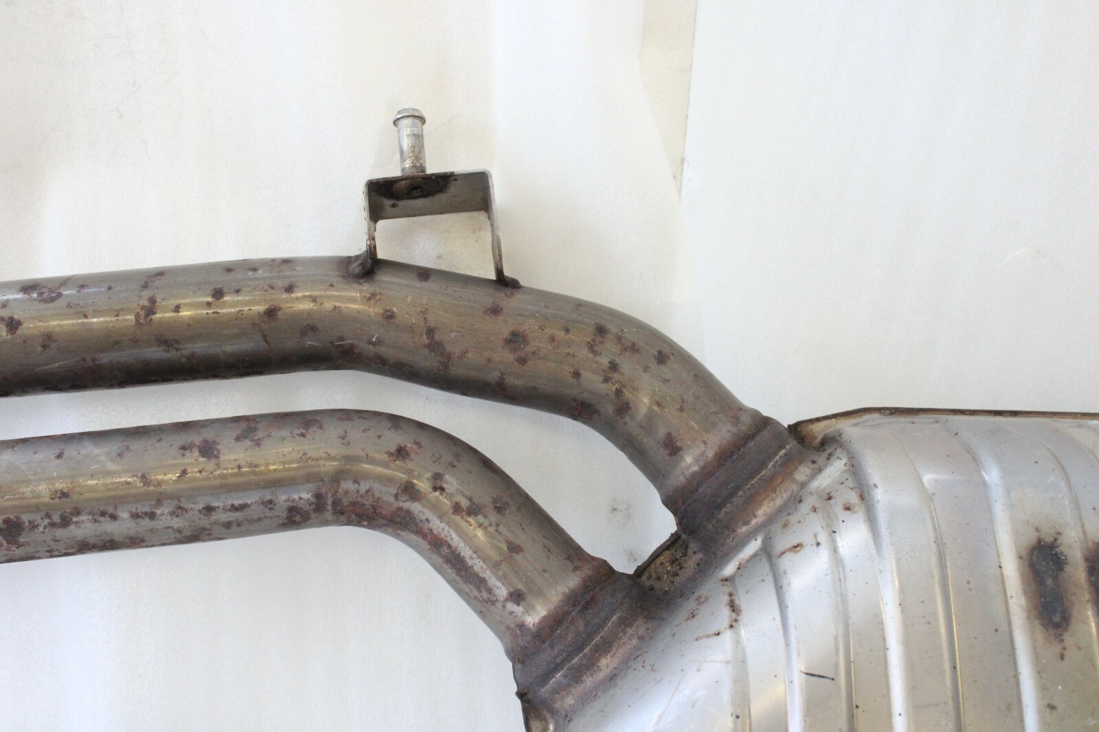 Audi A4 Quattro S4 2010 2011 2012 2013 Left Rear Driver Exhaust Muffler Center - Image 6