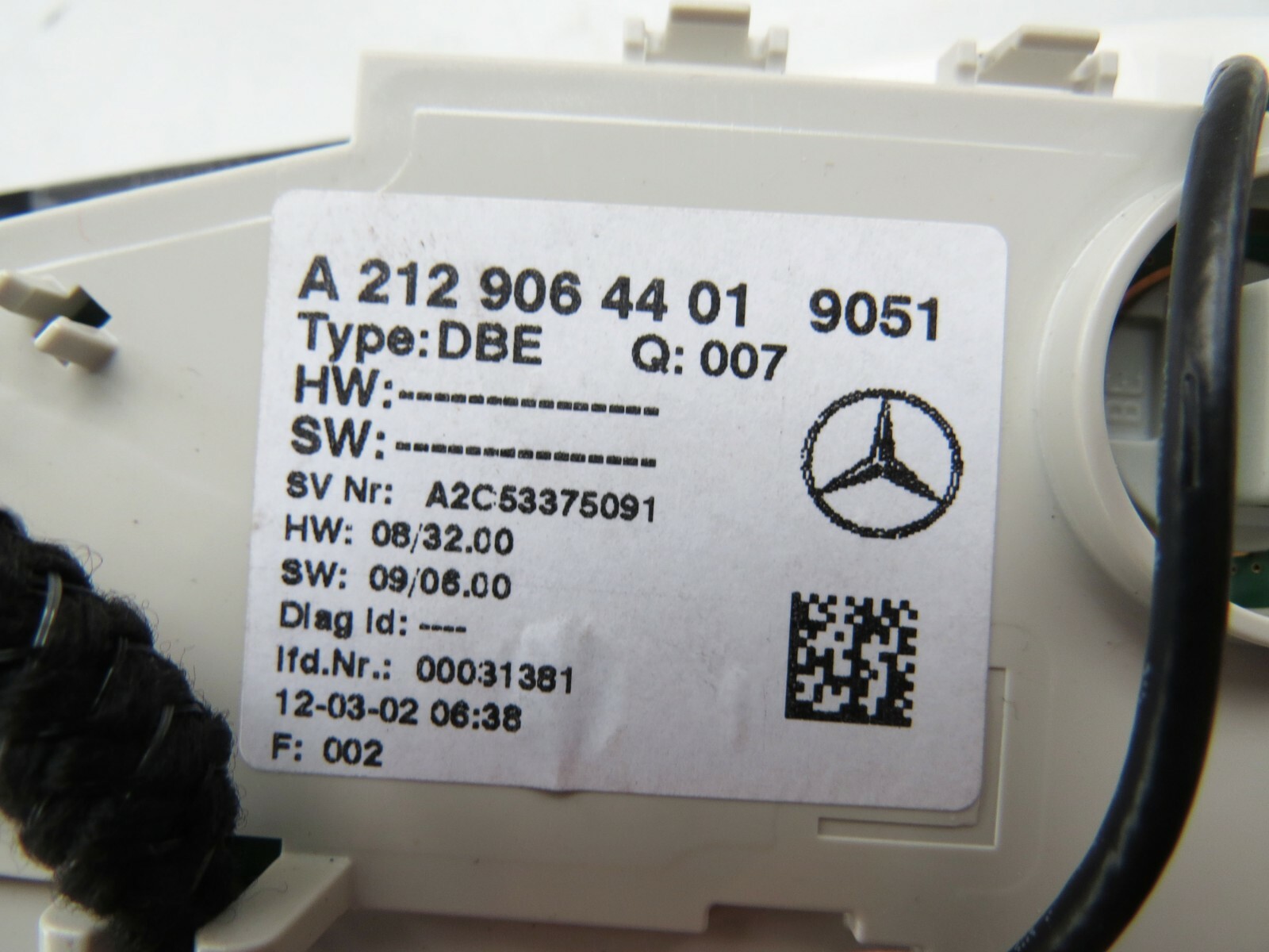 Mercedes E250 E350 E550 E63 AMG W212 2010-2015 OEM Dome Lamp Unit Light Switch – Image 10
