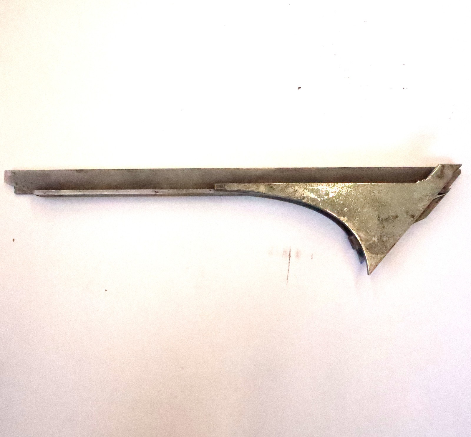 Bentley Rolls Royce 1966-1971 OEM NEW Vent Frame Front Right (Passenger Side) – Image 4