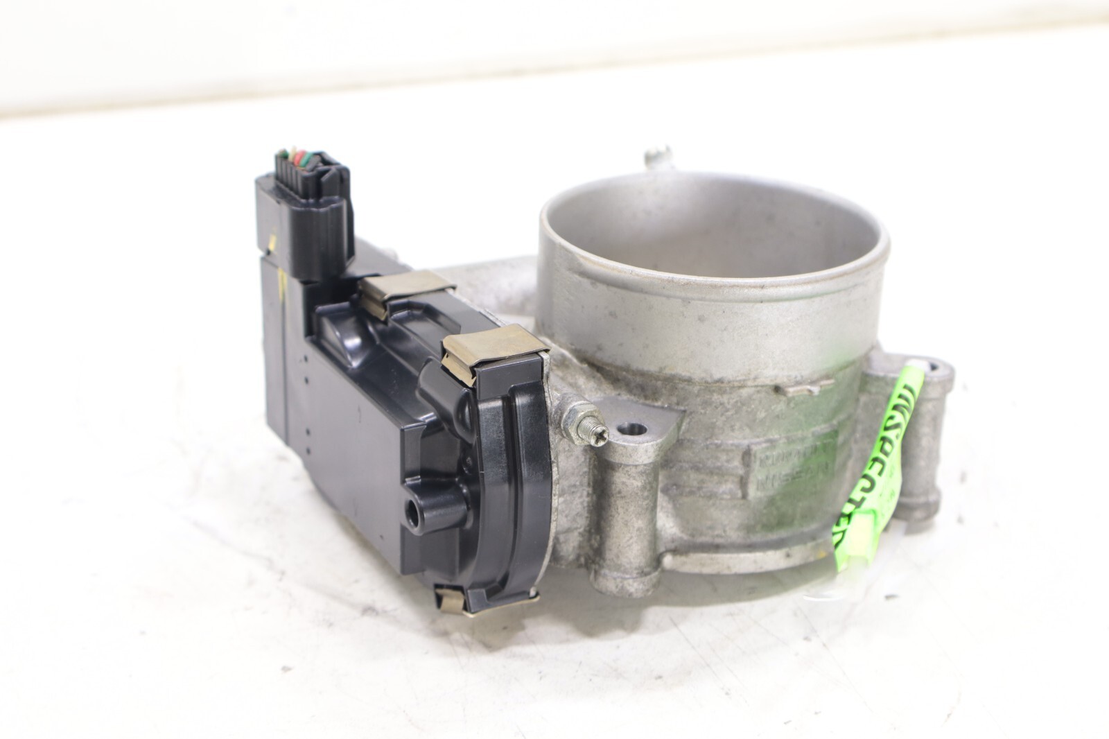 Nissan Infiniti 3.5L V6 2007-2023 OEM Throttle Body w/Electronic Actuator - Image 12