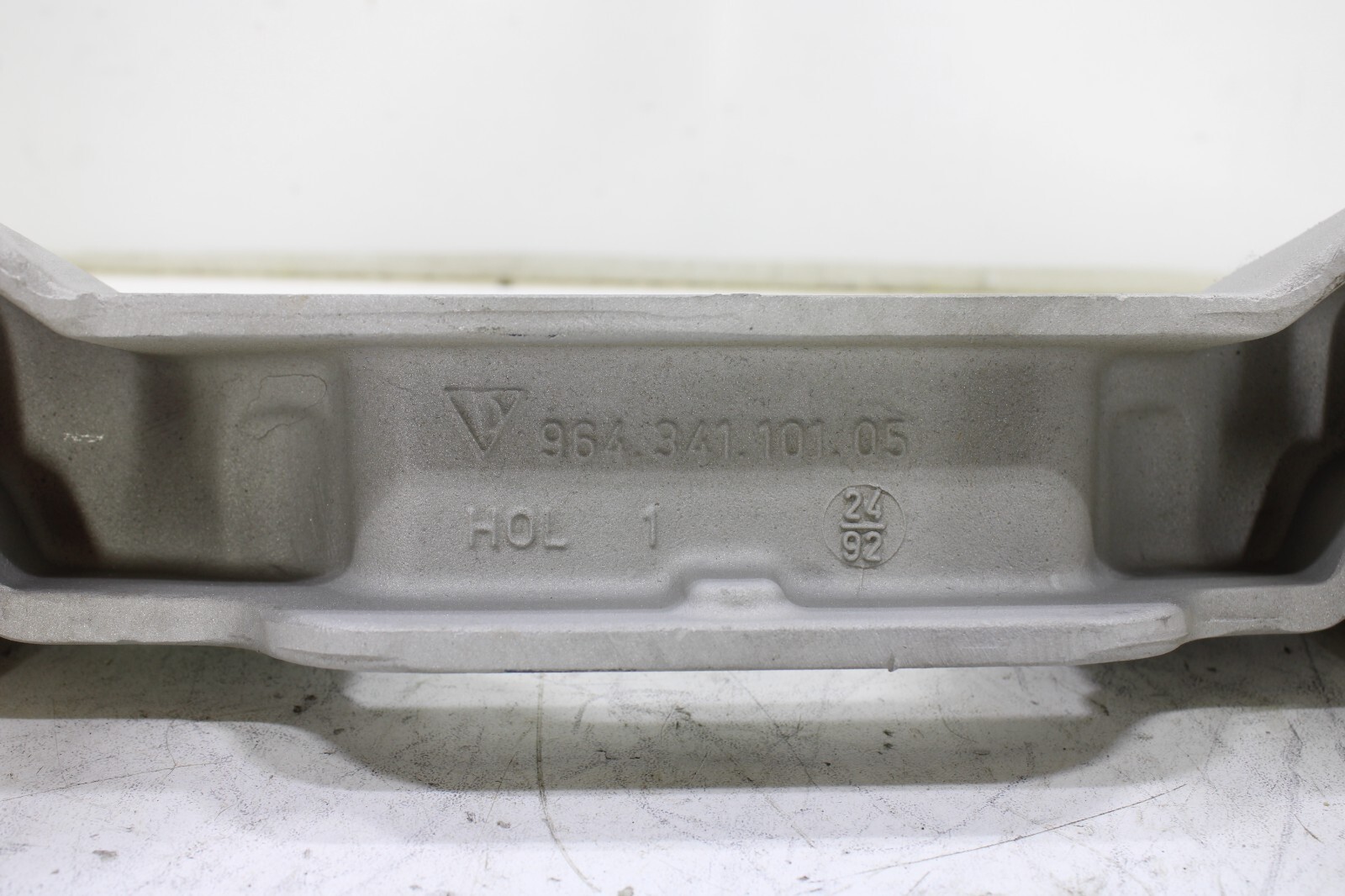 Porsche 911 964 1989-1994 OEM Suspension Crossmember Front – Image 6