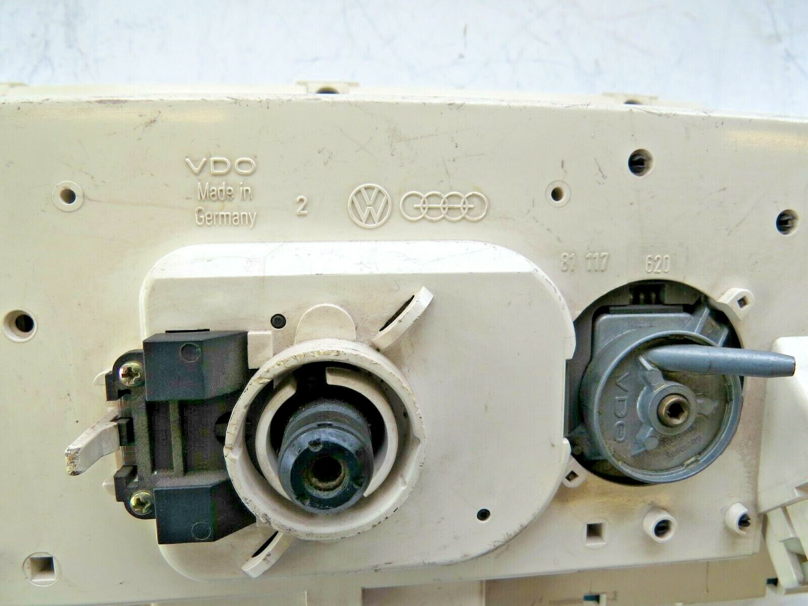 VW 1988-1993 OEM Instrument Cluster 357919059 537919033 - Image 9