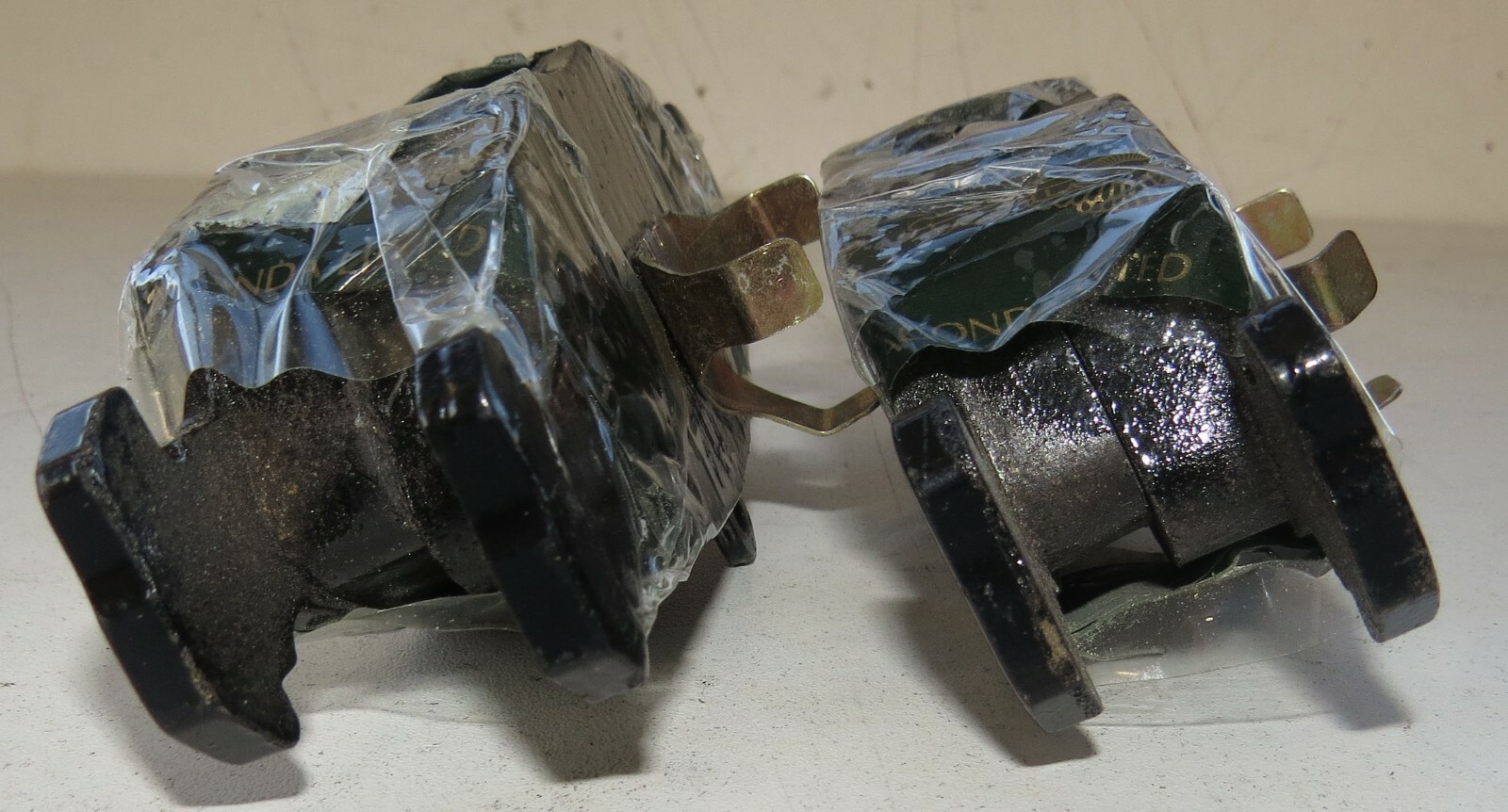 Aston Martin DB7 3.2L 1997-1999 OEM NOS NEW Brake Pad Set Rear – Image 5