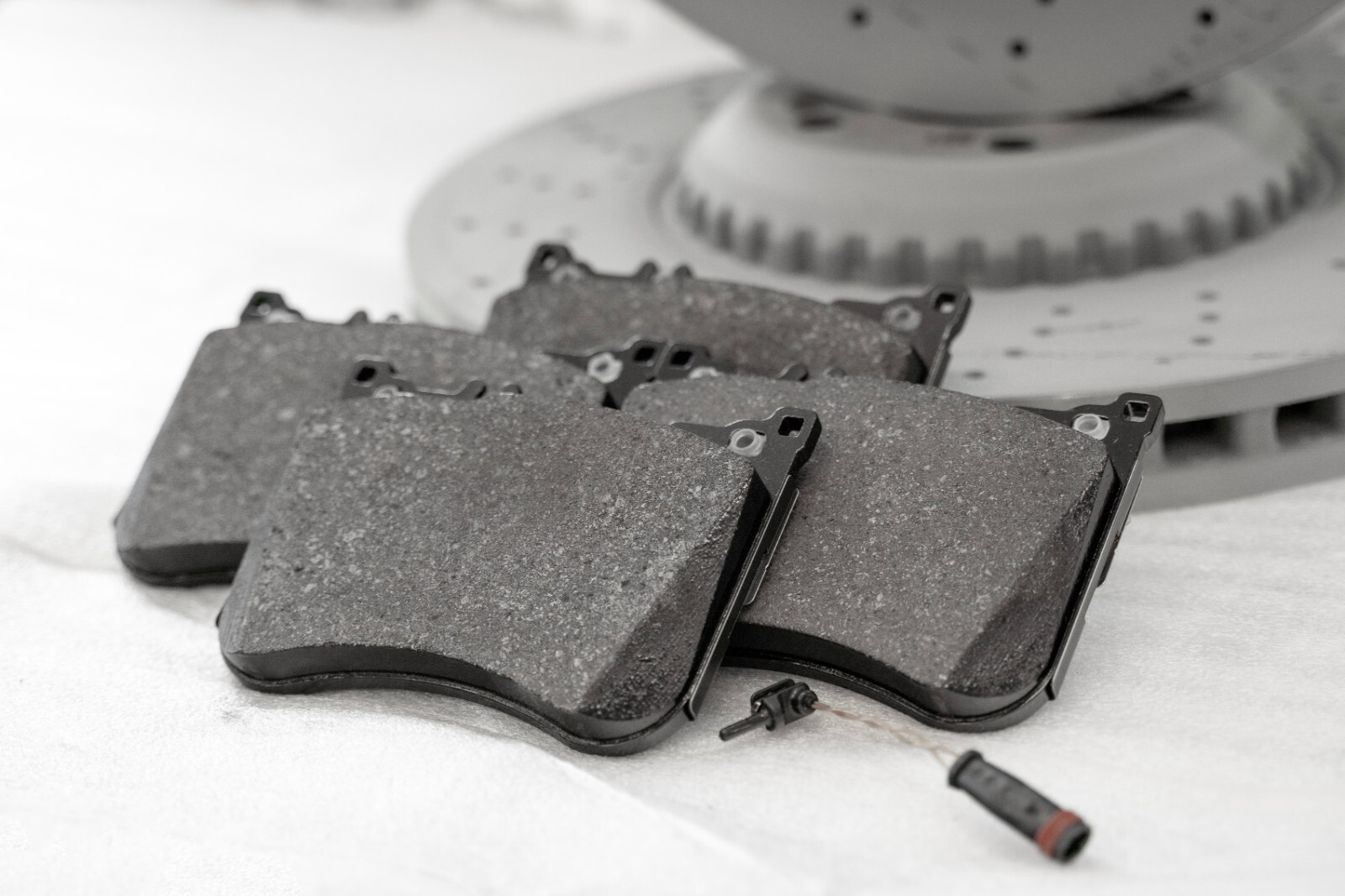 Mercedes S450 S550 S560 Brake disc & pad set FRONT OEM Genuine 2014-2020 - Image 4