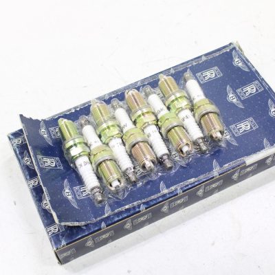 Rolls-Royce Bentley 4.4L V8 1998-2010 OEM NEW Spark Plugs Set of 8