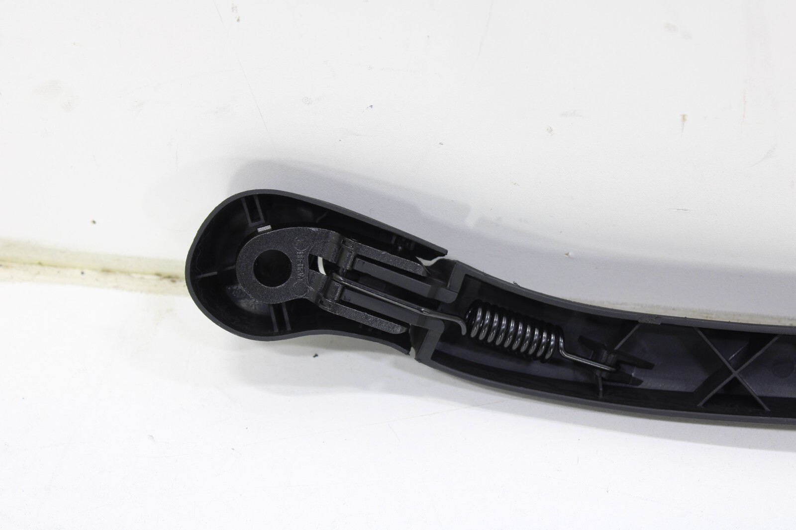 BMW 530xi 535i 535xi 2006-2010 OEM NEW Rear Windshield Wiper Arm w/ Blade - Image 7