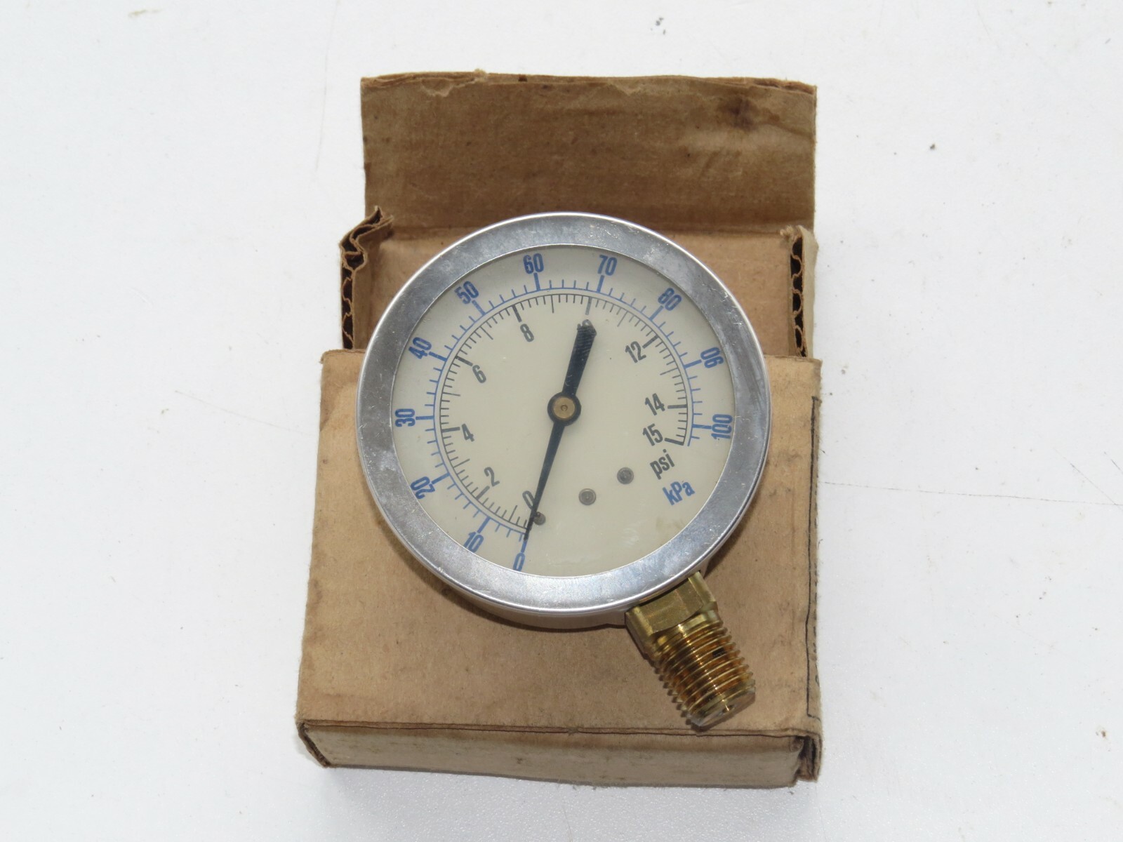 Winter Dual Scale Glycerin Filled Pressure Gauge 0-15 psi/kpa 2-1/2 in Dial - Image 3