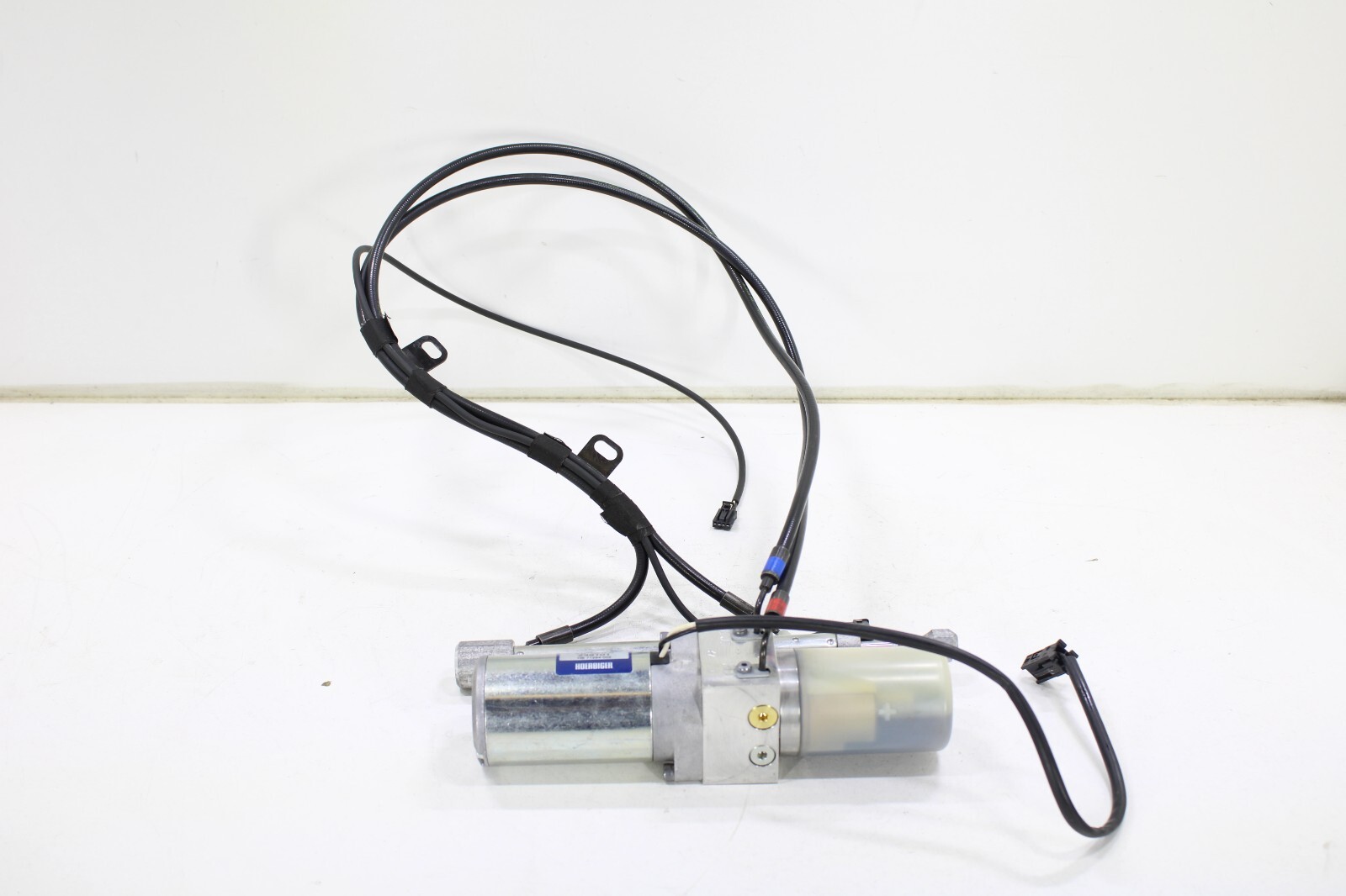 Mercedes W221 2007-2013 OEM Trunk Lid Locking Hydraulic Pull Down Pump - Image 6