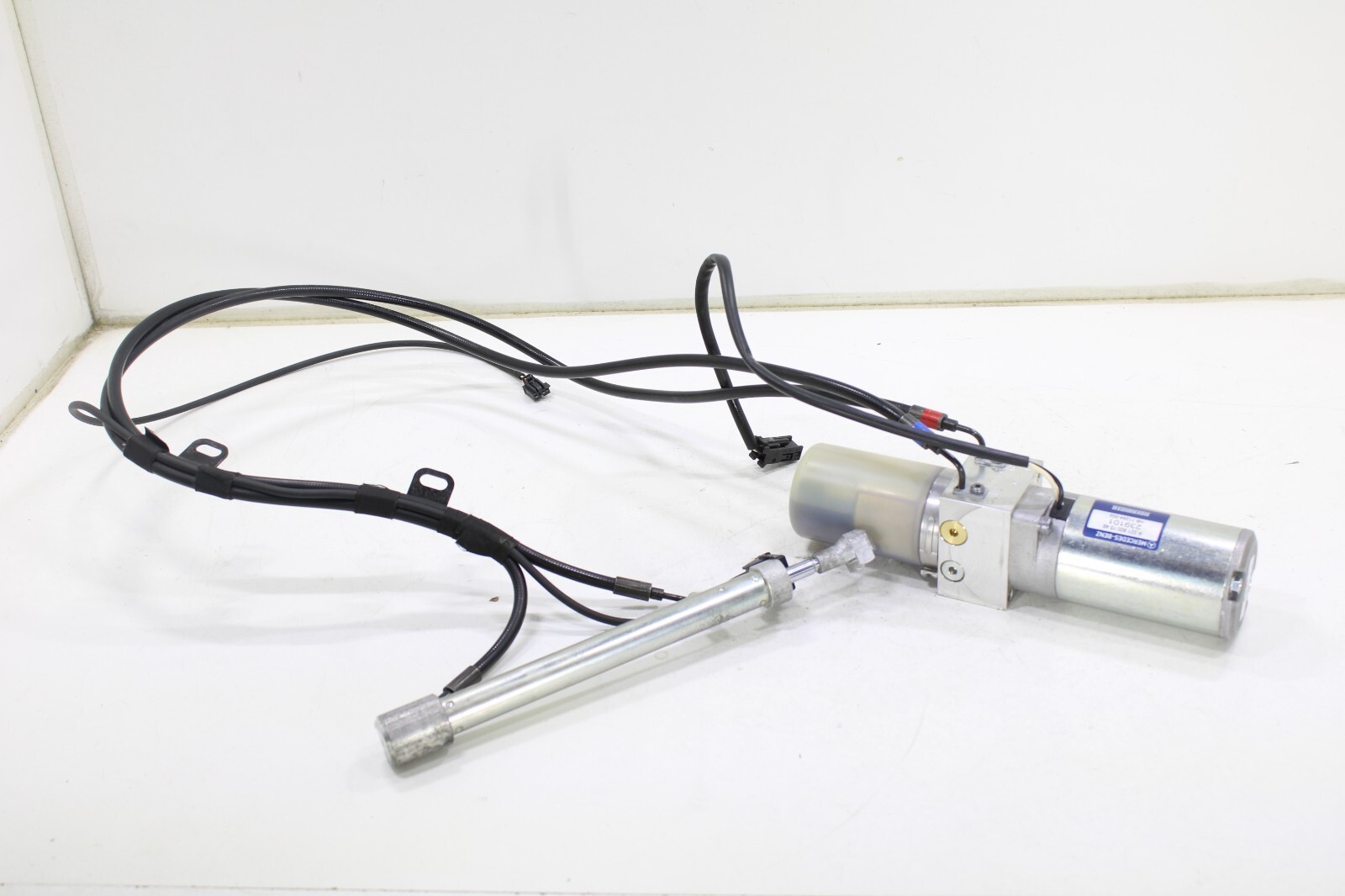 Mercedes W221 2007-2013 OEM Trunk Lid Locking Hydraulic Pull Down Pump - Image 11