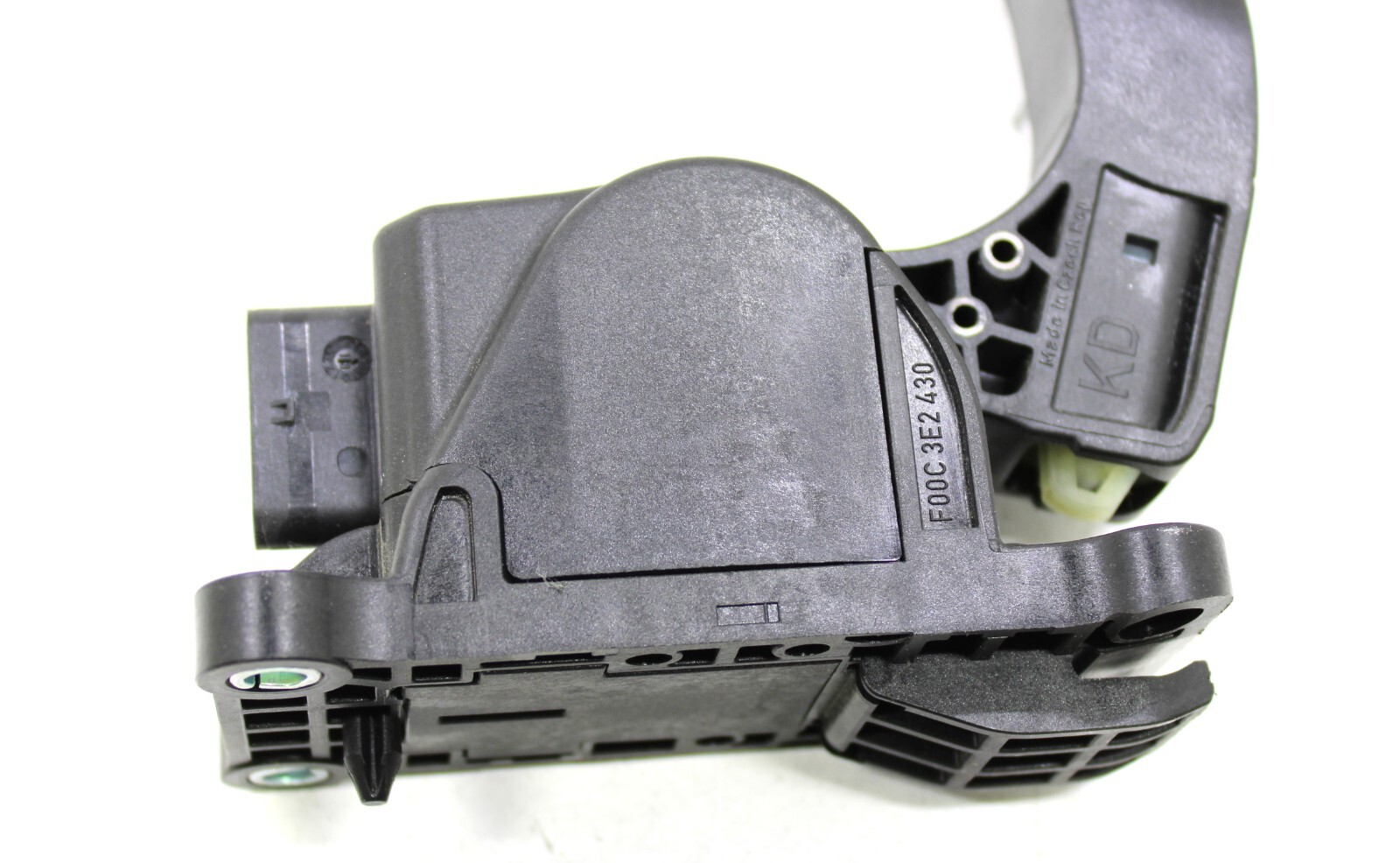 Mercedes Sprinter 1500 2500 3500 2014-2023 OEM Accelerator Pedal W/ Sensor - Image 10