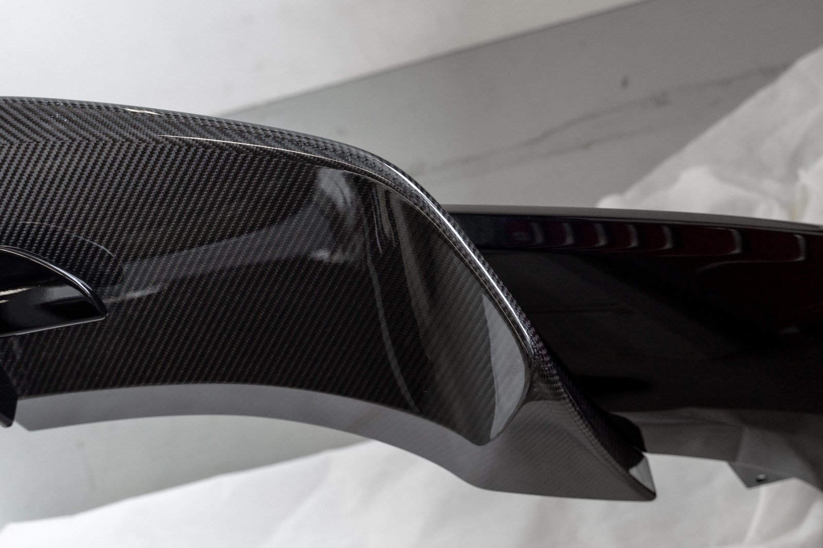 Aston Martin DBX 707 Rear Diffuser Panel Carbon Fiber 2022-2024 Genuine Original - Image 9