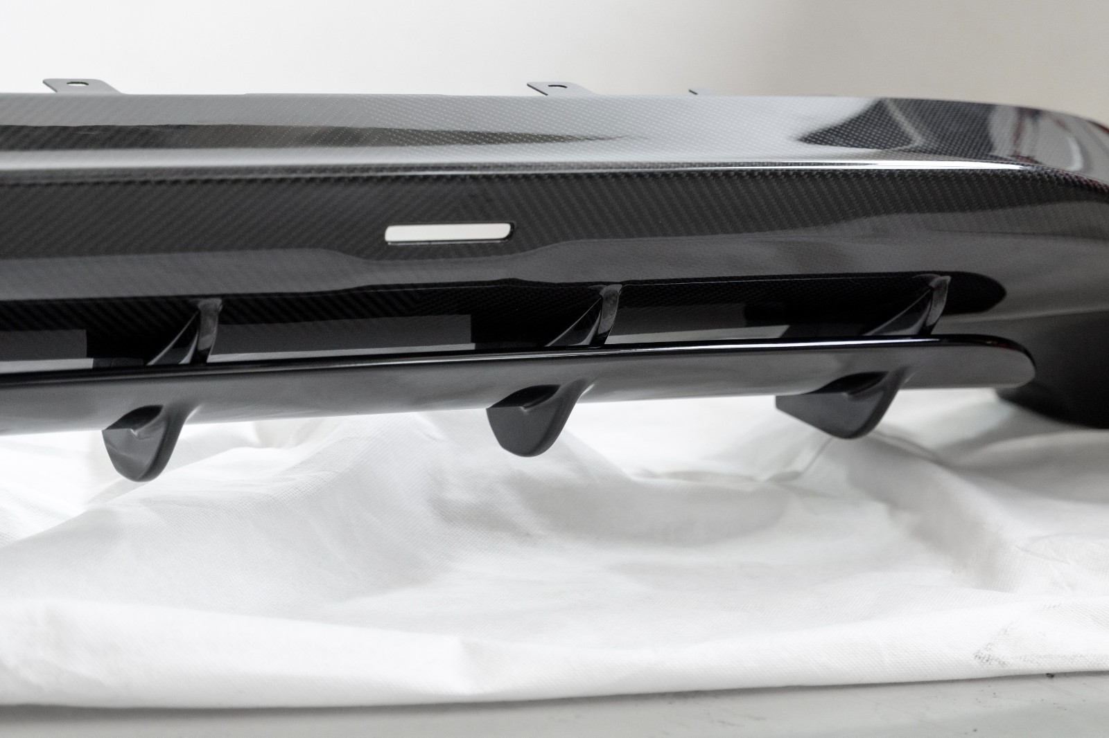 Aston Martin DBX 707 Rear Diffuser Panel Carbon Fiber 2022-2024 Genuine Original - Image 24