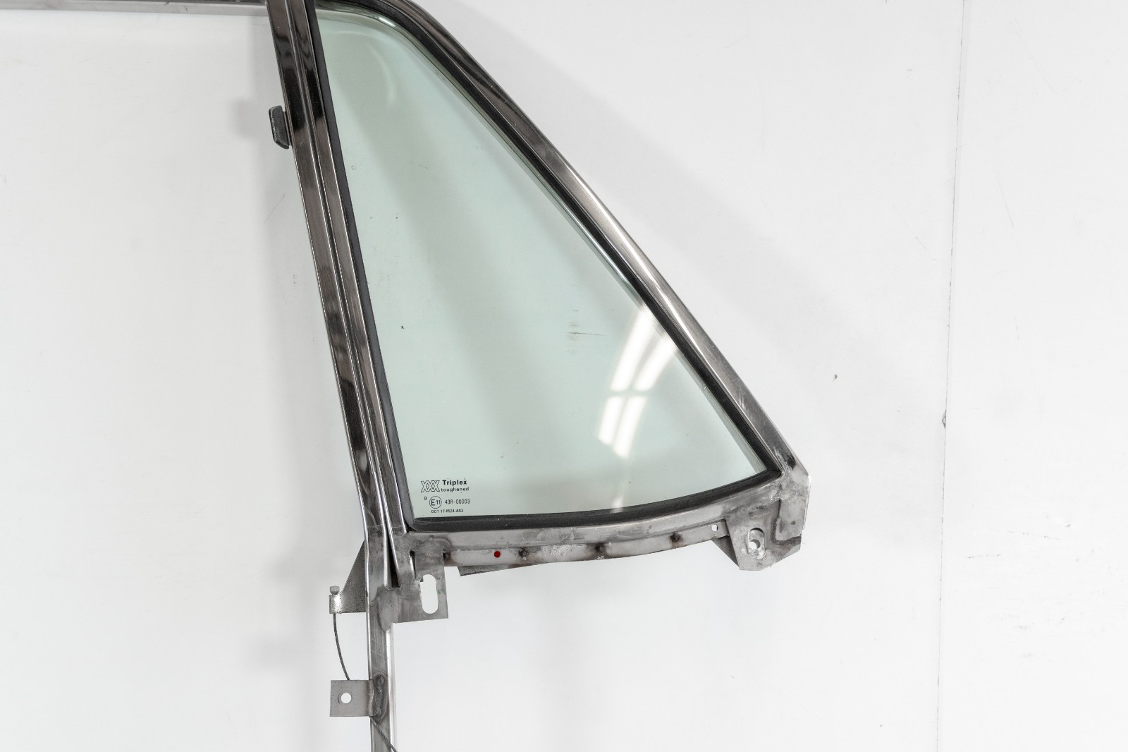 Bentley Rolls Royce 1983-1988 OEM Window Frame SWB Rear Left (Driver Side) - Image 4
