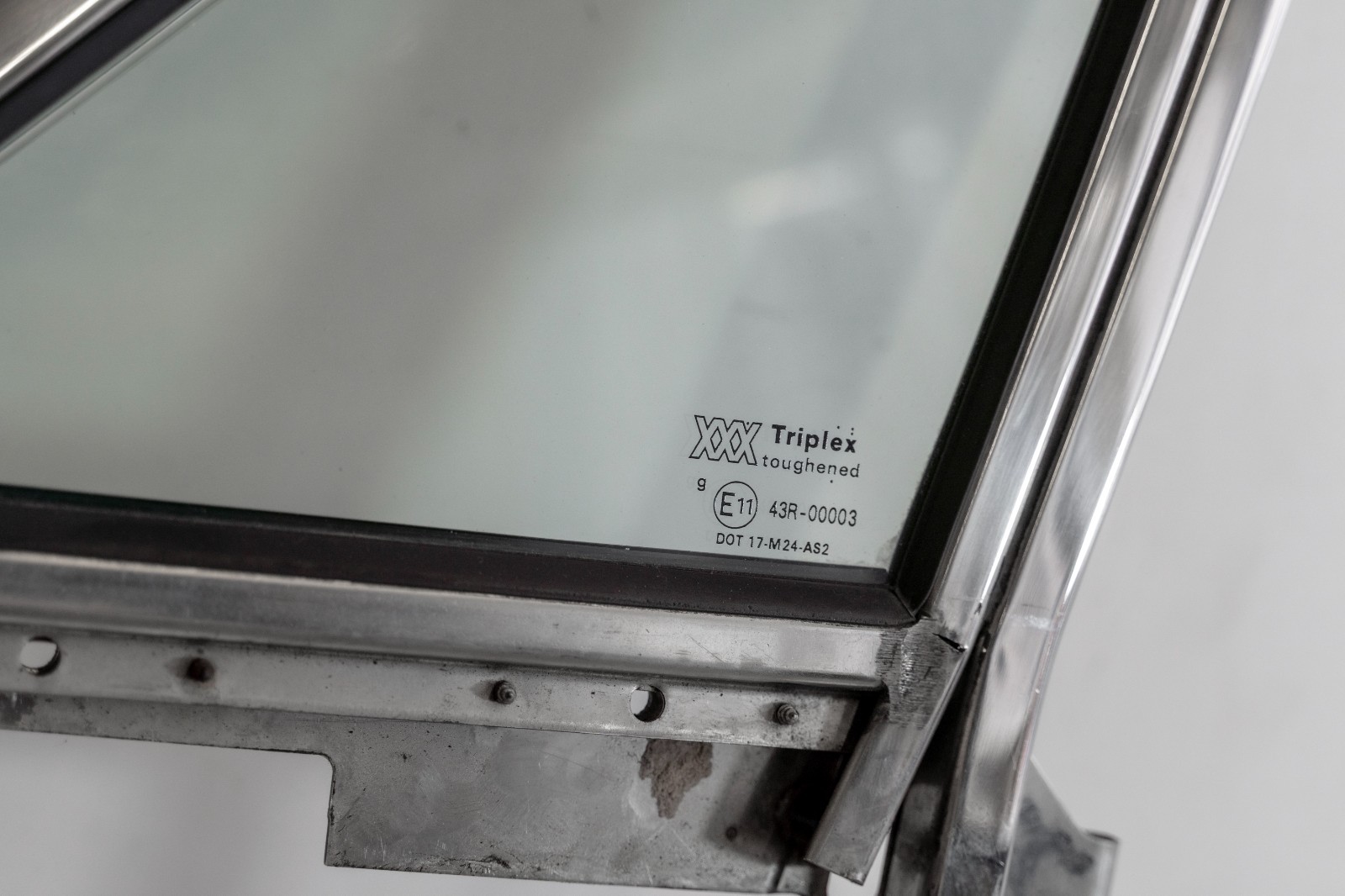 Bentley Rolls Royce 1983-1988 OEM Door Frame Front Left (Driver Side) - Image 13