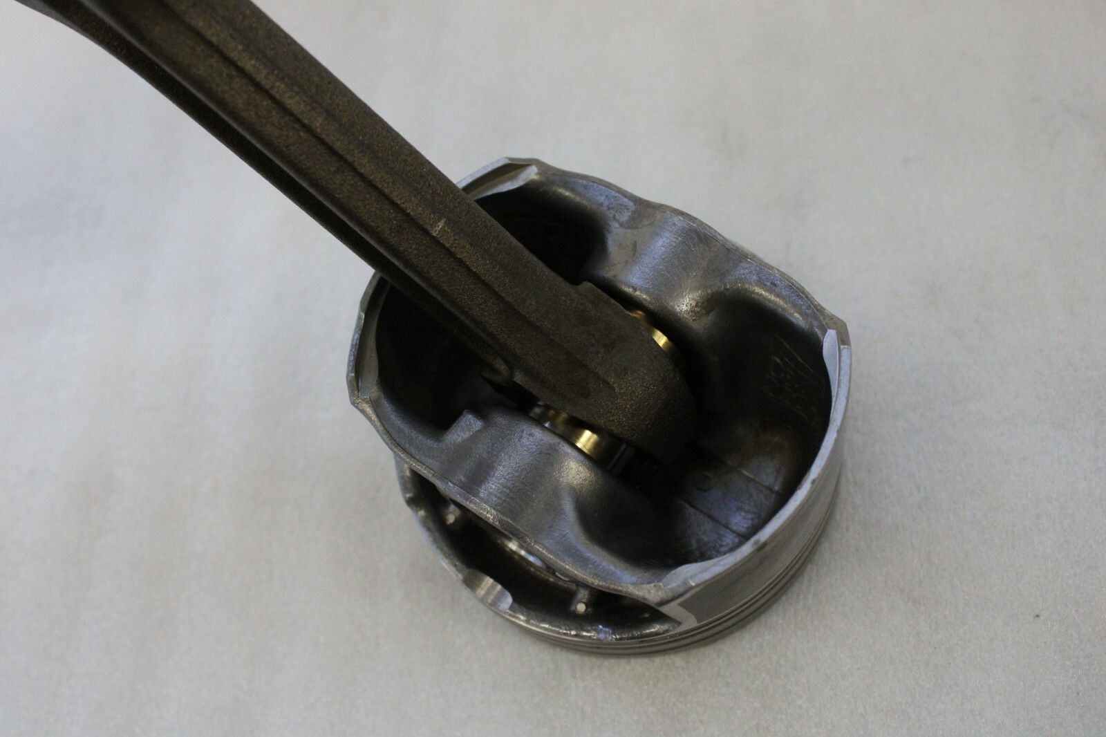 BMW 535 640 740 X1 X3 X5 X6 2012 2013 2014 2015 2016 OEM Piston w/Connecting Rod - Image 7