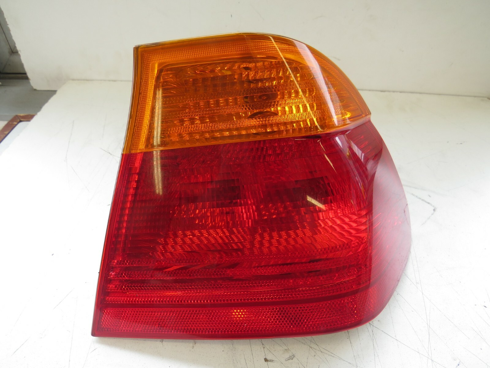 BMW 323 328 330 1999 2000 2001 OEM Tail Light Rear Right Passenger Side - Image 2
