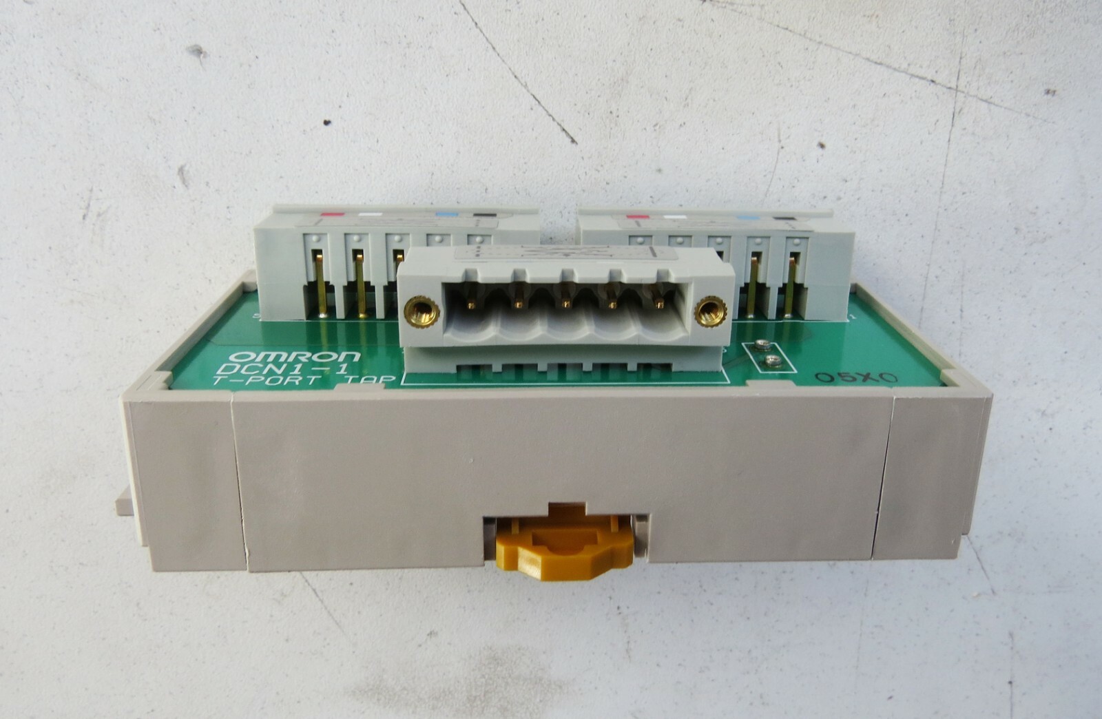 NEW OMRON Sysmac Connector DCN1-1C - Image 6