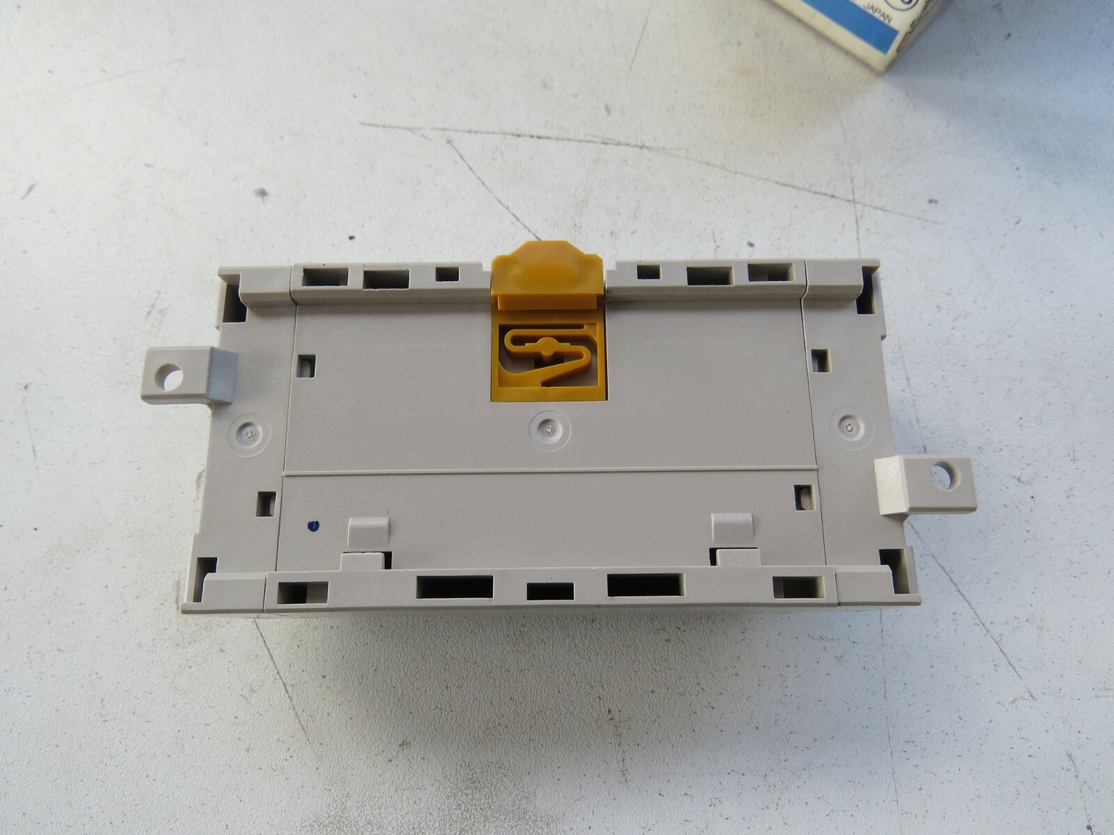 NEW OMRON Sysmac Connector DCN1-1C - Image 7