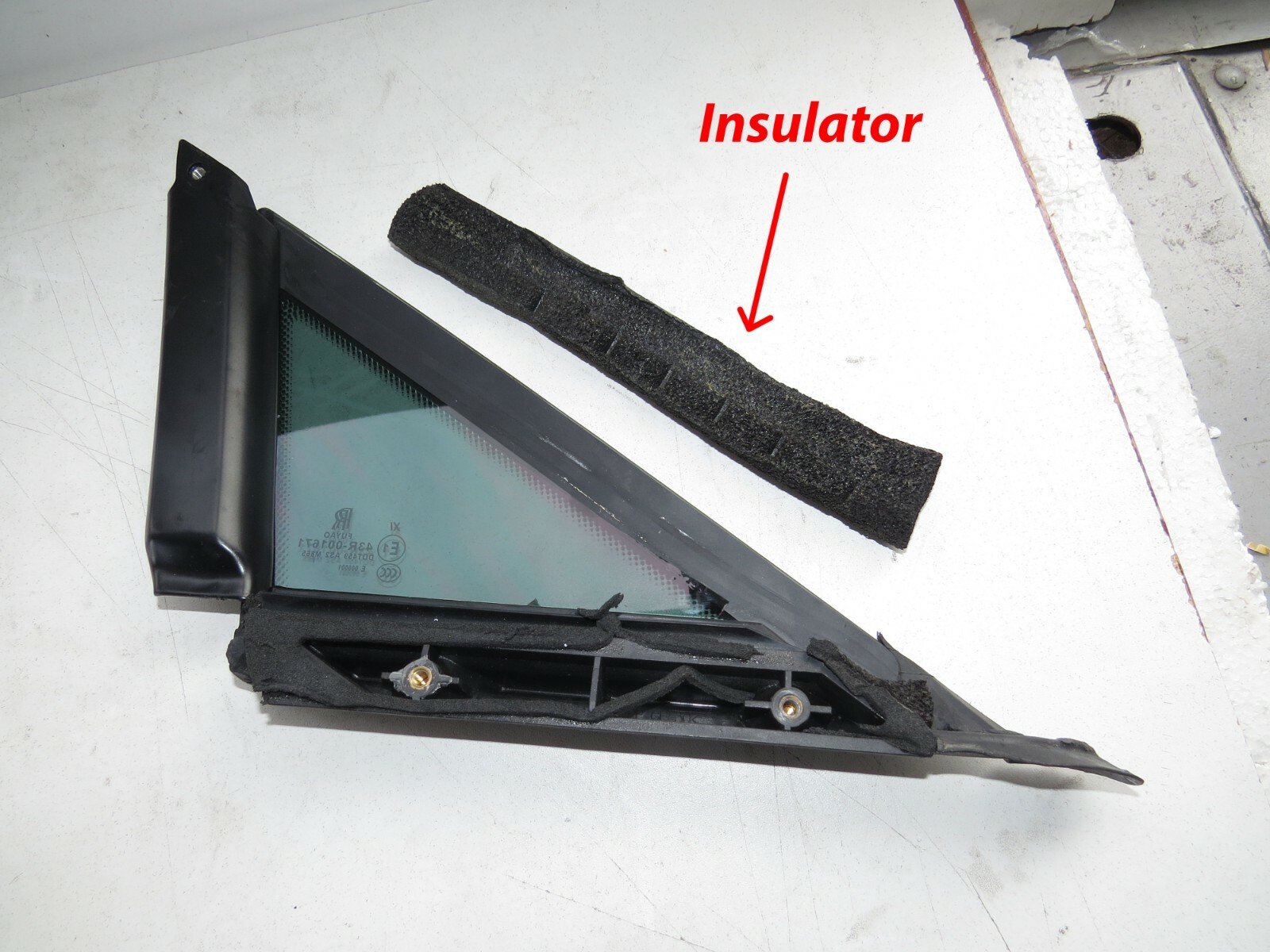 Rolls Royce Wraith 2012-2015 2016 2017 2018-2021OEM A-Pillar Glass Housing LH – Image 7