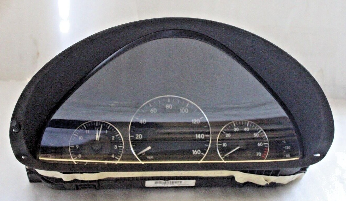 Mercedes CLK350 CLK500 2003-2009 OEM Instrument Cluster Speedometer in Miles - Image 3