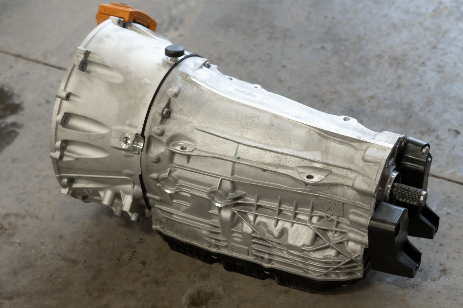 Aston Martin DBX 2021 2022 2023 OEM 4.0L Automatic Transmission 9 Speed Tronic – Image 5