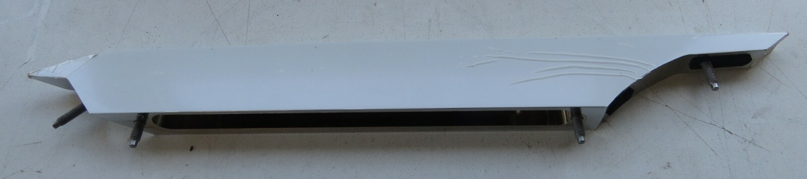 Aston Martin Rapide 2010 - 2019 OEM NEW Side Strake Fender Right AD43-280B62-AB – Image 2