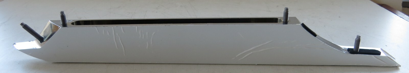 Aston Martin Rapide 2010 - 2019 OEM NEW Side Strake Fender Right AD43-280B62-AB – Image 3