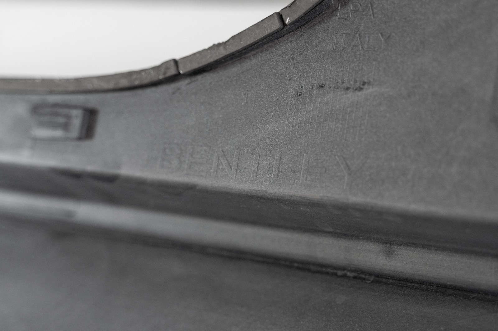 Bentley Continental GT Left Side Skirt Sill Finisher Panel OEM 2004-2011 Genuine - Image 14