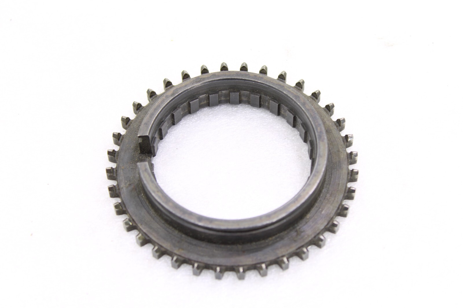 Porsche 911 915 1972-1986 OEM 915 Transmission Synchro Gear Teeth 3rd-5th Gear – Image 2