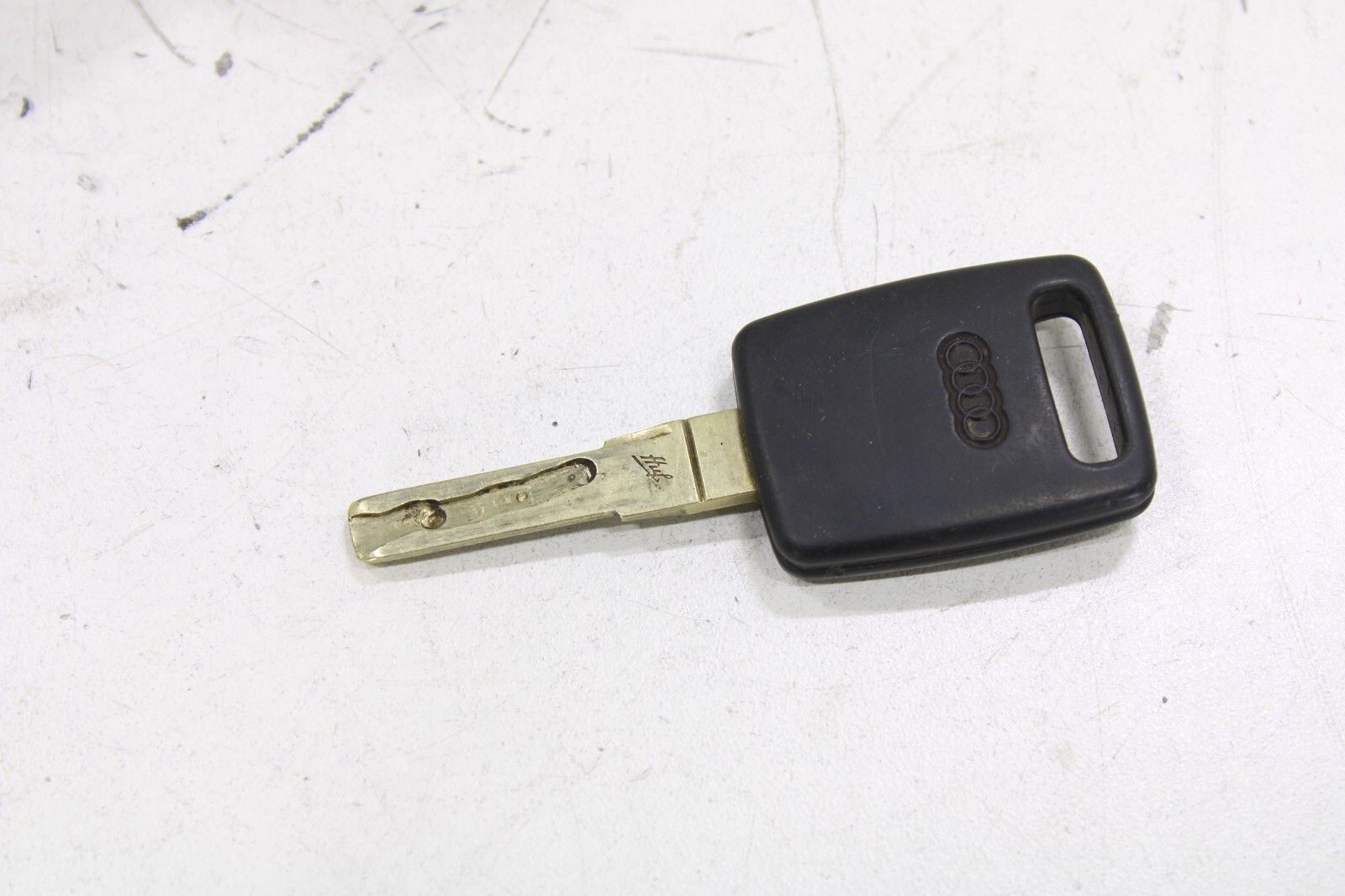 Audi A4 A8 S4 1998-2010 OEM Ignition Cylinder Lock Housing with Key - Image 16