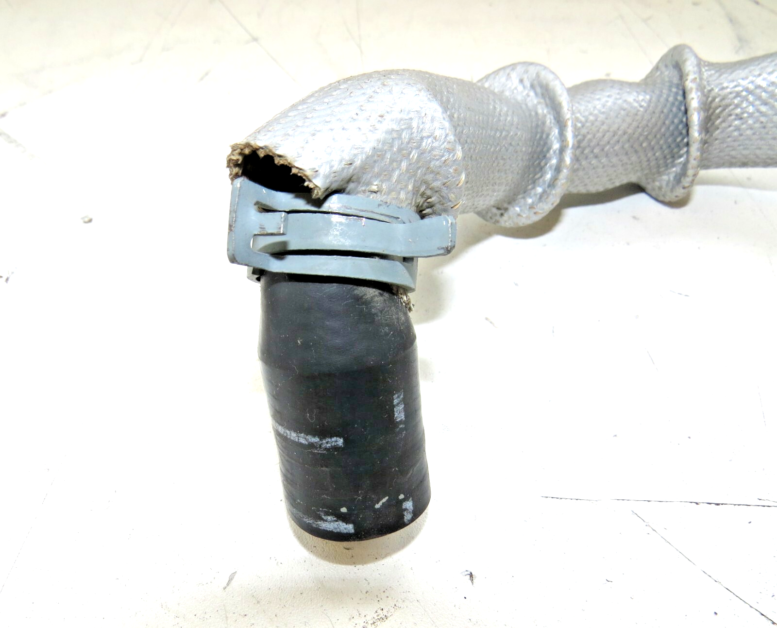 Bentley Continental Flying Spur GT GTC 2003-2018 OEM Turbocharger Coolant Hose - Image 4