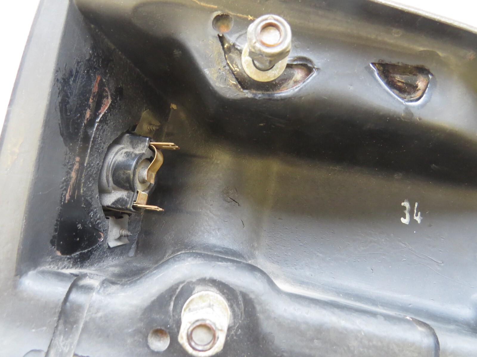 Porsche 911 1984-1989 OEM Bumper Guard Bumper Buffer Overrider Bumper Rear Left - Image 7