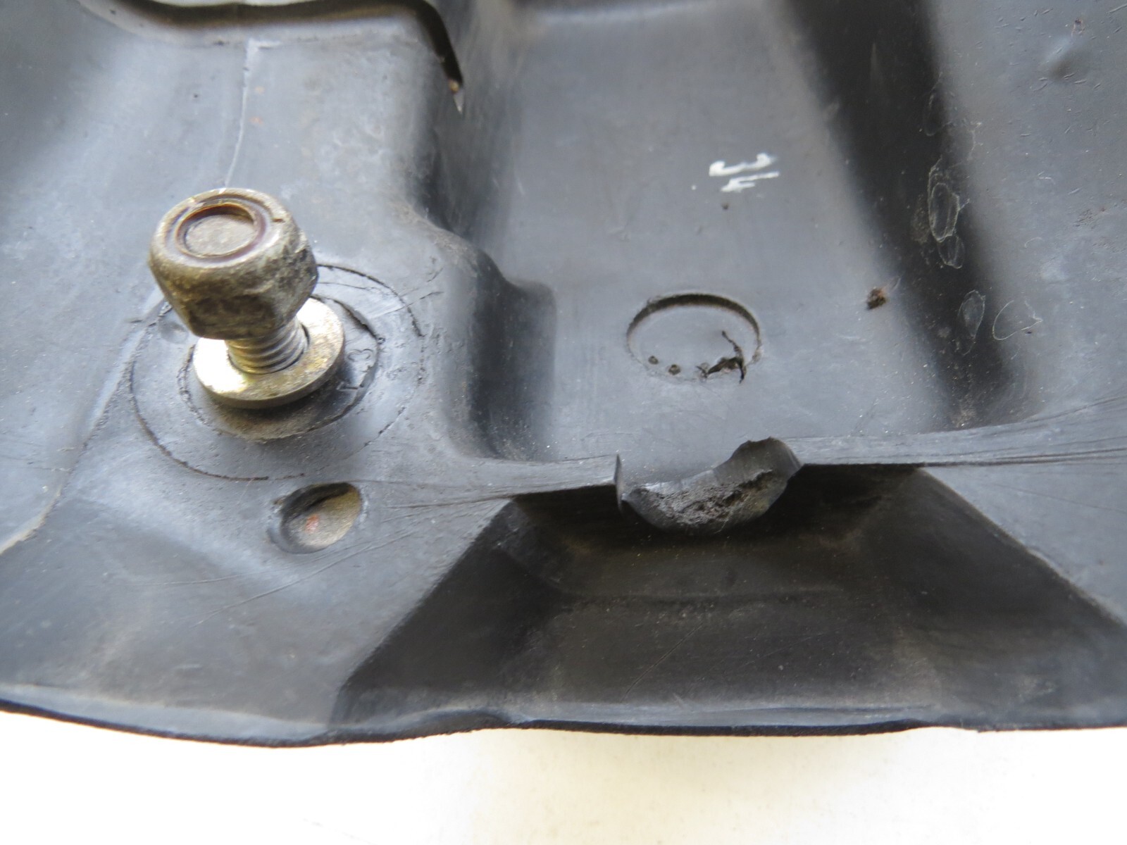 Porsche 911 1984-1989 OEM Bumper Guard Bumper Buffer Overrider Bumper Rear Left - Image 10