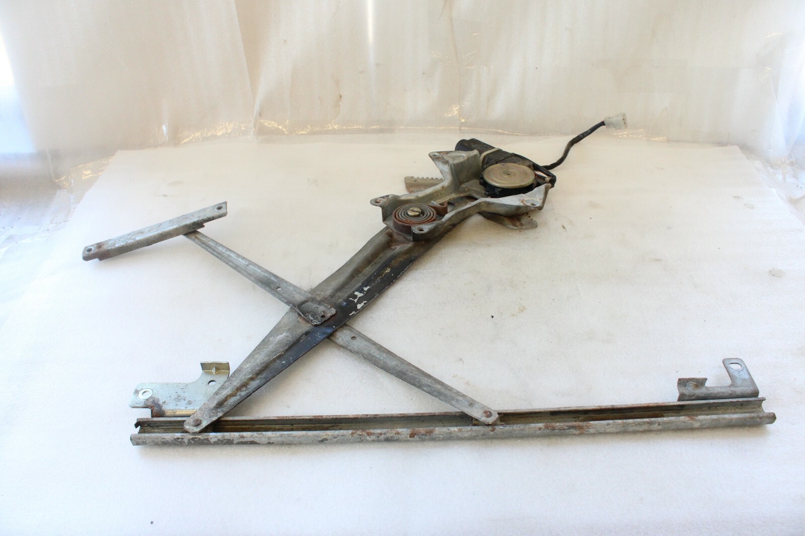 Mitsubishi Eclipse 1995 1996 1997 1998 1999 OEM Window Regulator w/Motor
