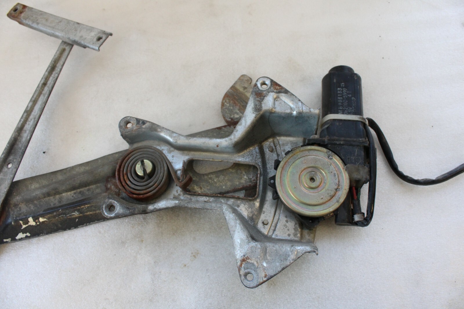 Mitsubishi Eclipse 1995 1996 1997 1998 1999 OEM Window Regulator w/Motor - Image 9