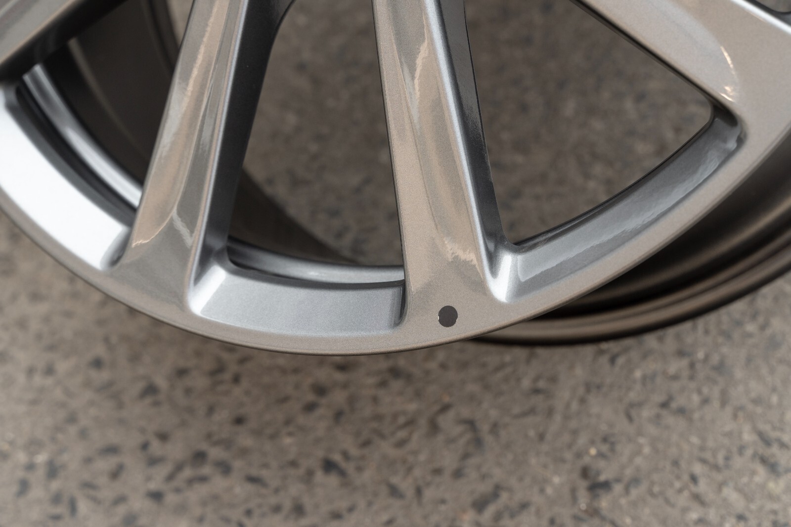 Aston Martin DB9 Vantage S 19" inch rim OEM Genuine Original Lightning Wheel Set – Image 11