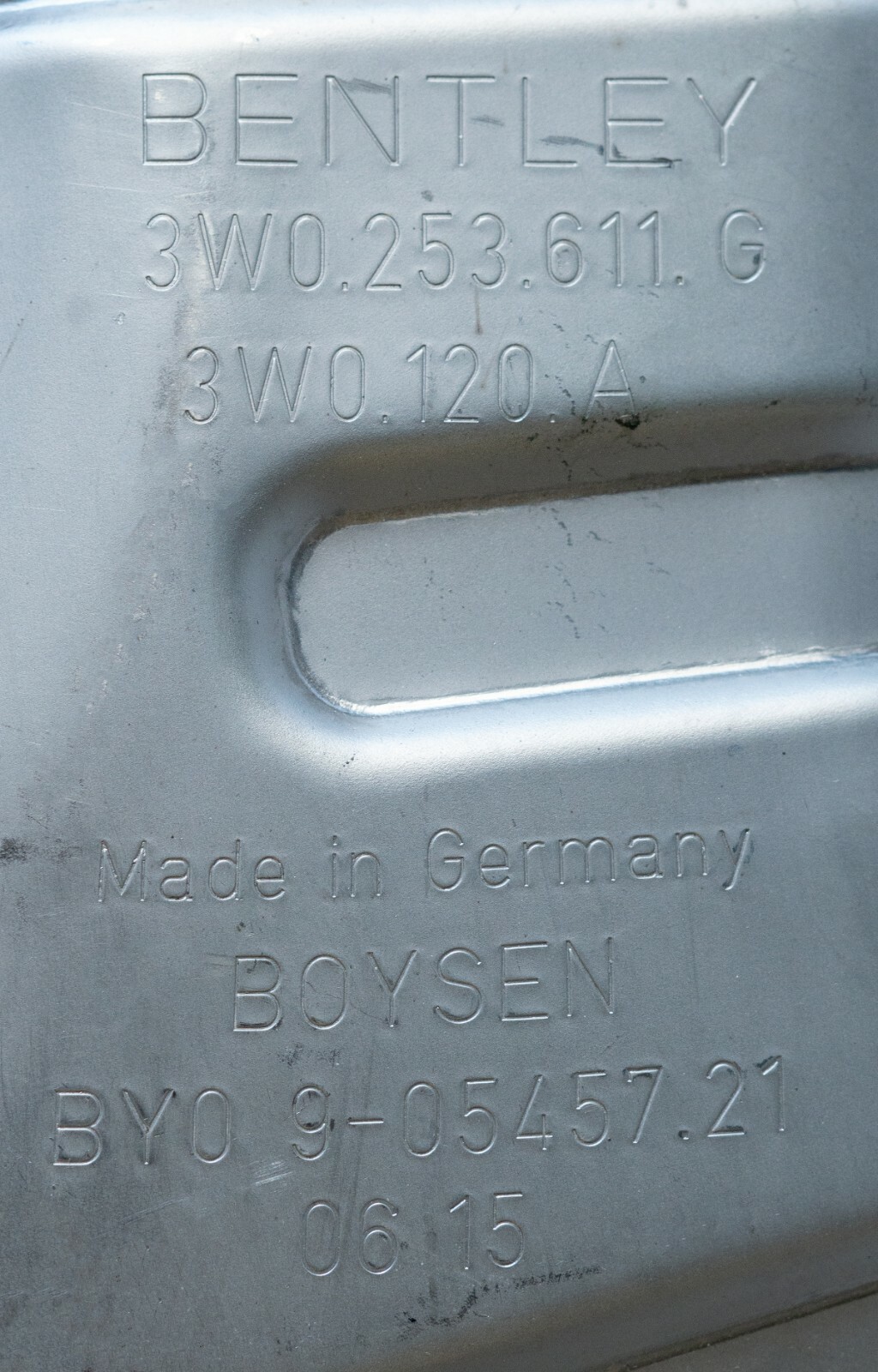Bentley Continental GT GTC SS 2003-2011 Exhaust Muffler with Flap Actuator Front - Image 4