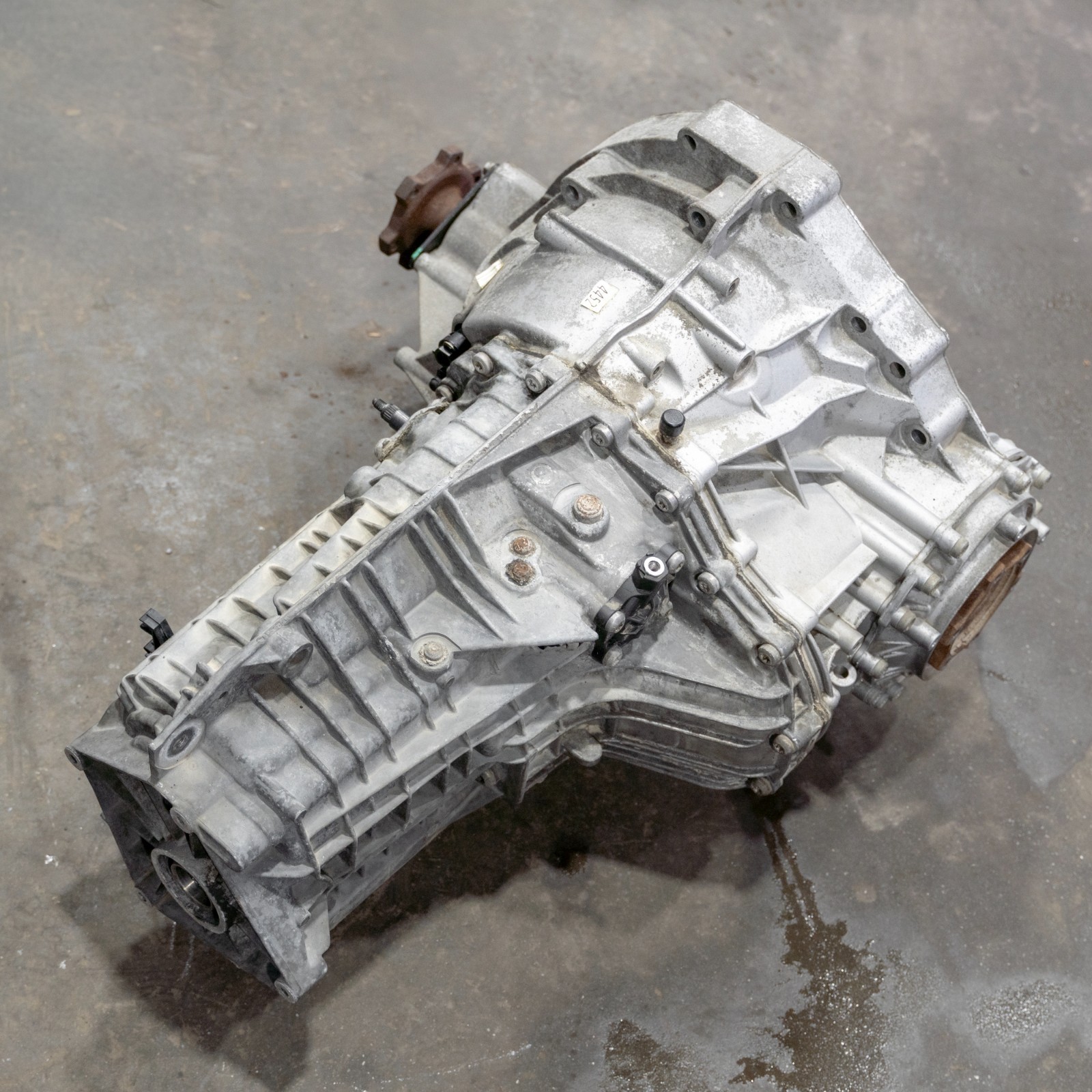 Audi A4 A5 Quattro Manual Transmission OEM 2017 2018 2019 0CX301383D - 68k miles – Image 4