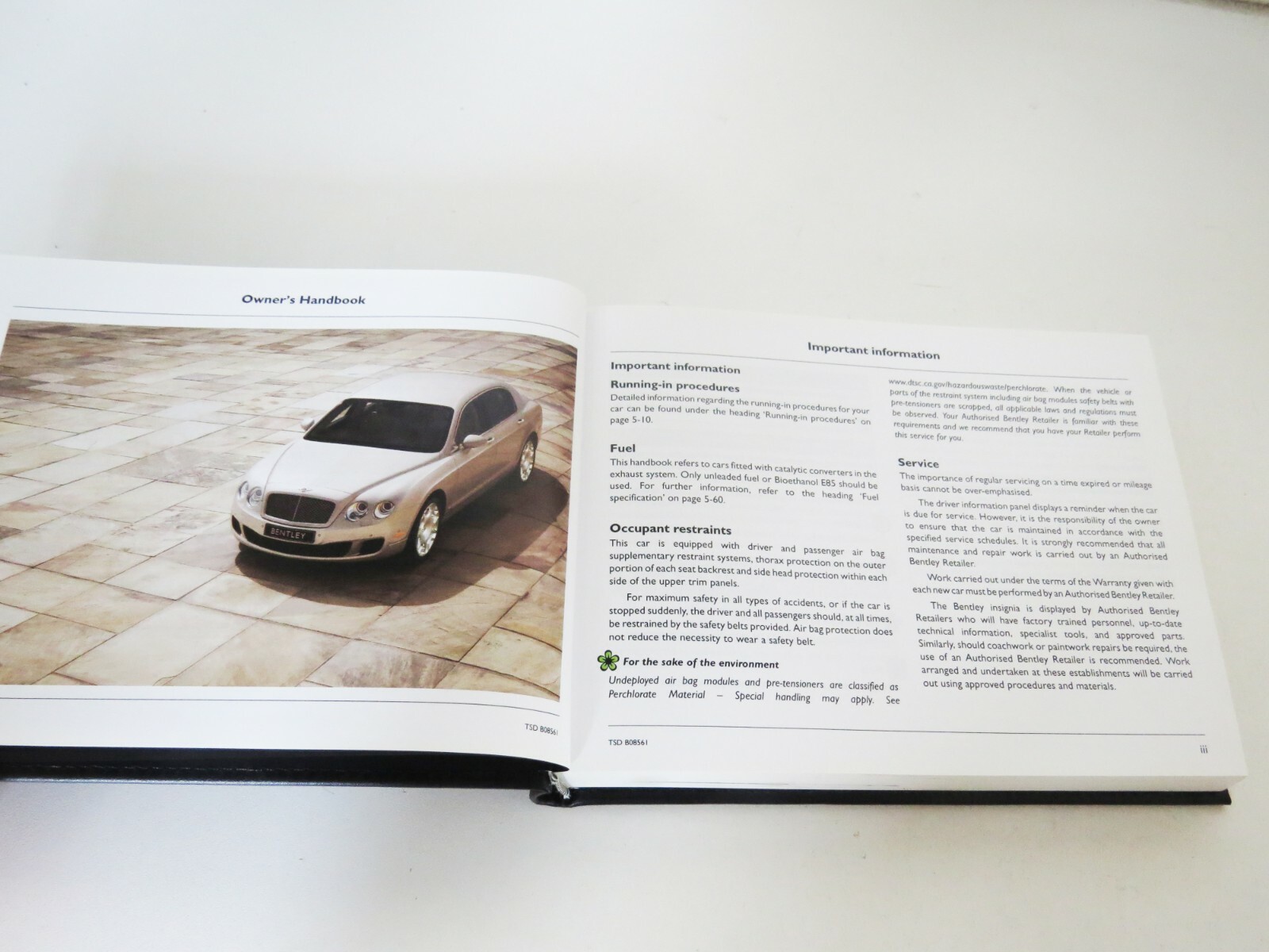 Bentley Continental Flying Spur OEM Owner's Manual – Image 3