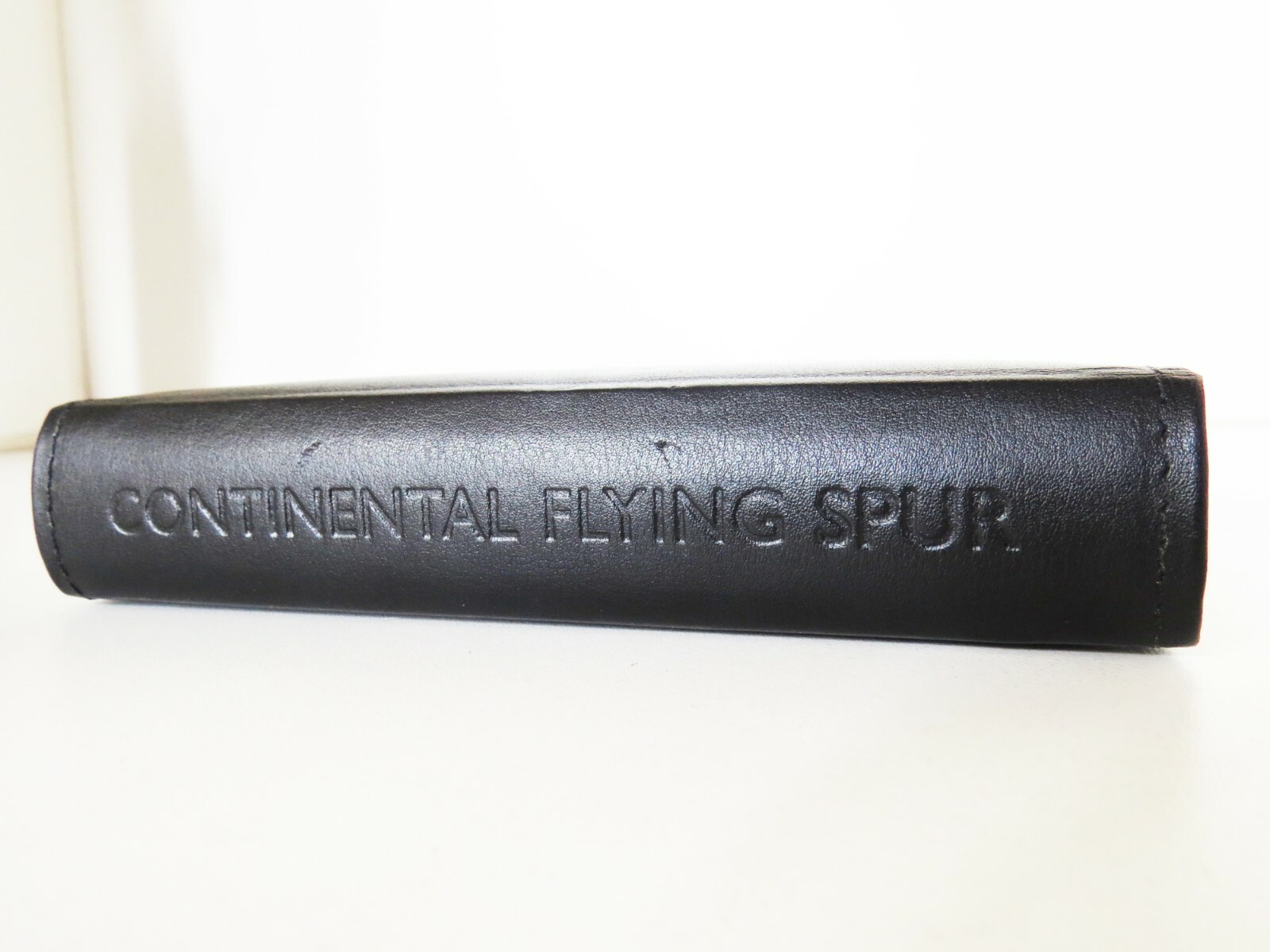 Bentley Continental Flying Spur OEM Owner's Manual – Image 4