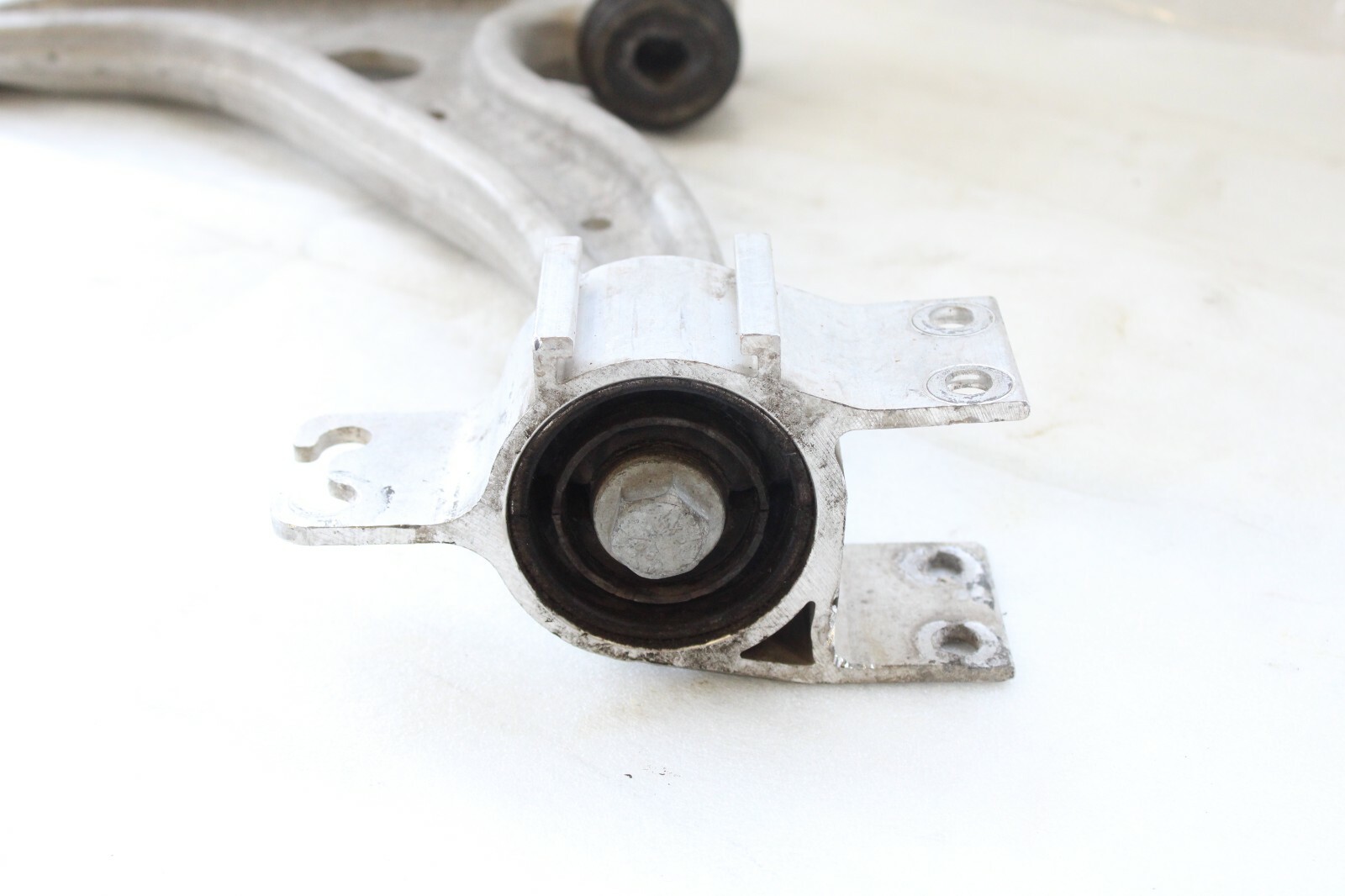 Mercedes CLA250 2014 2015 2016 2017 2018 2019 OEM Control Arm Front Left Lower – Image 8